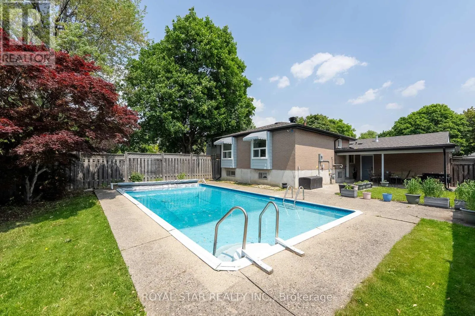 74 GLEBE CRESCENT