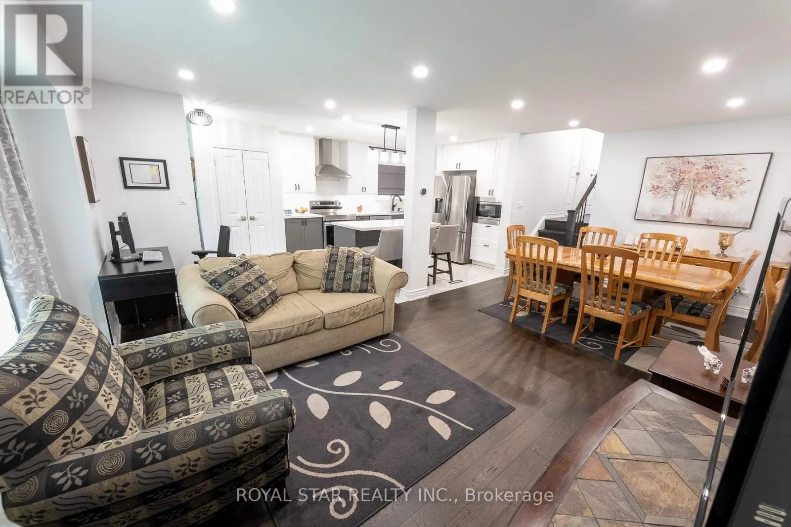 74 GLEBE CRESCENT