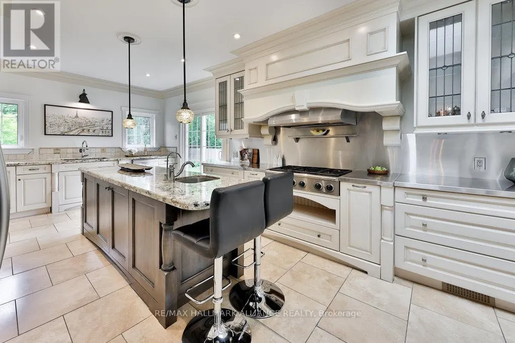 1316 CAMBRIDGE DRIVE