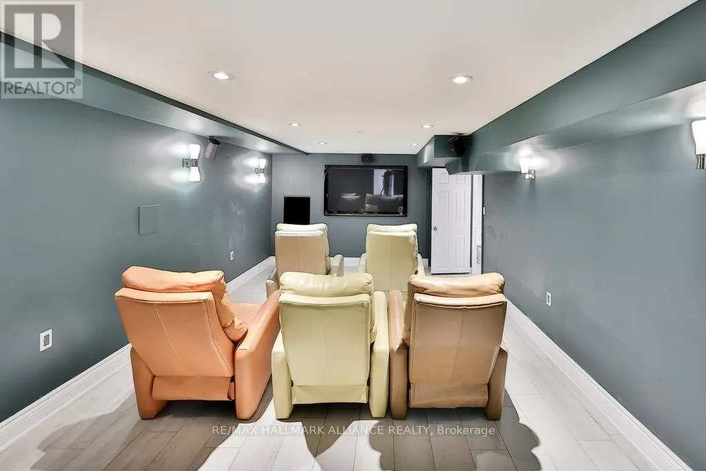 1316 CAMBRIDGE DRIVE