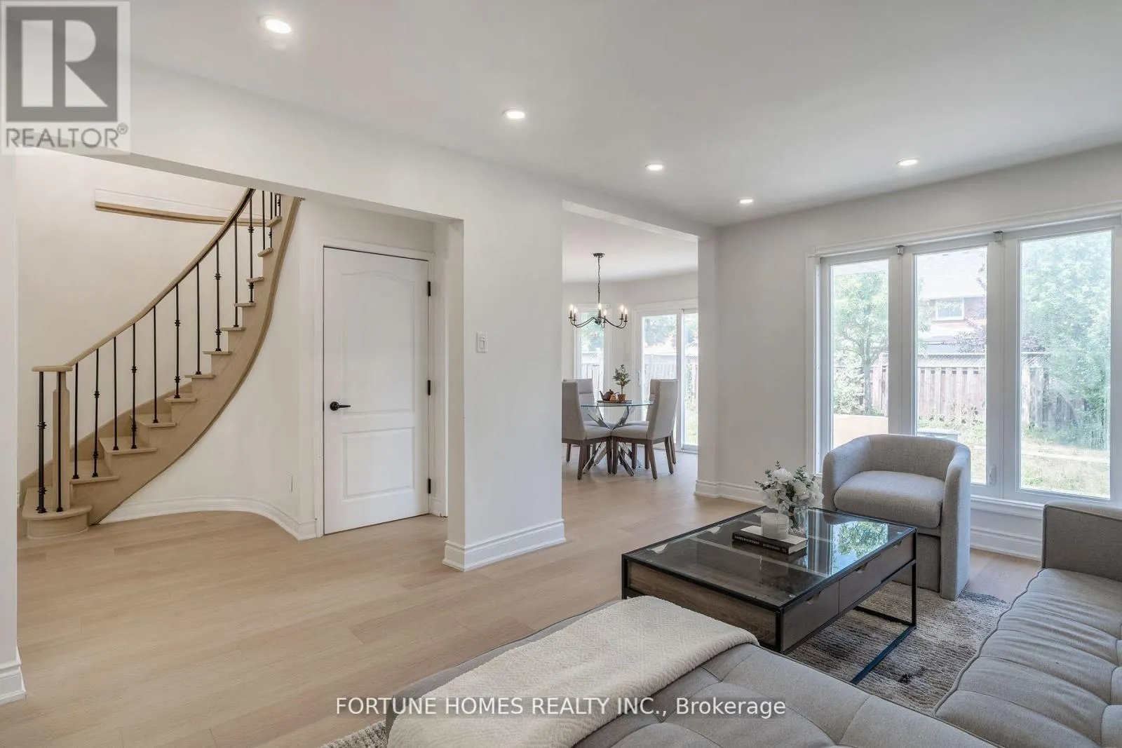 31 ORTONA DRIVE