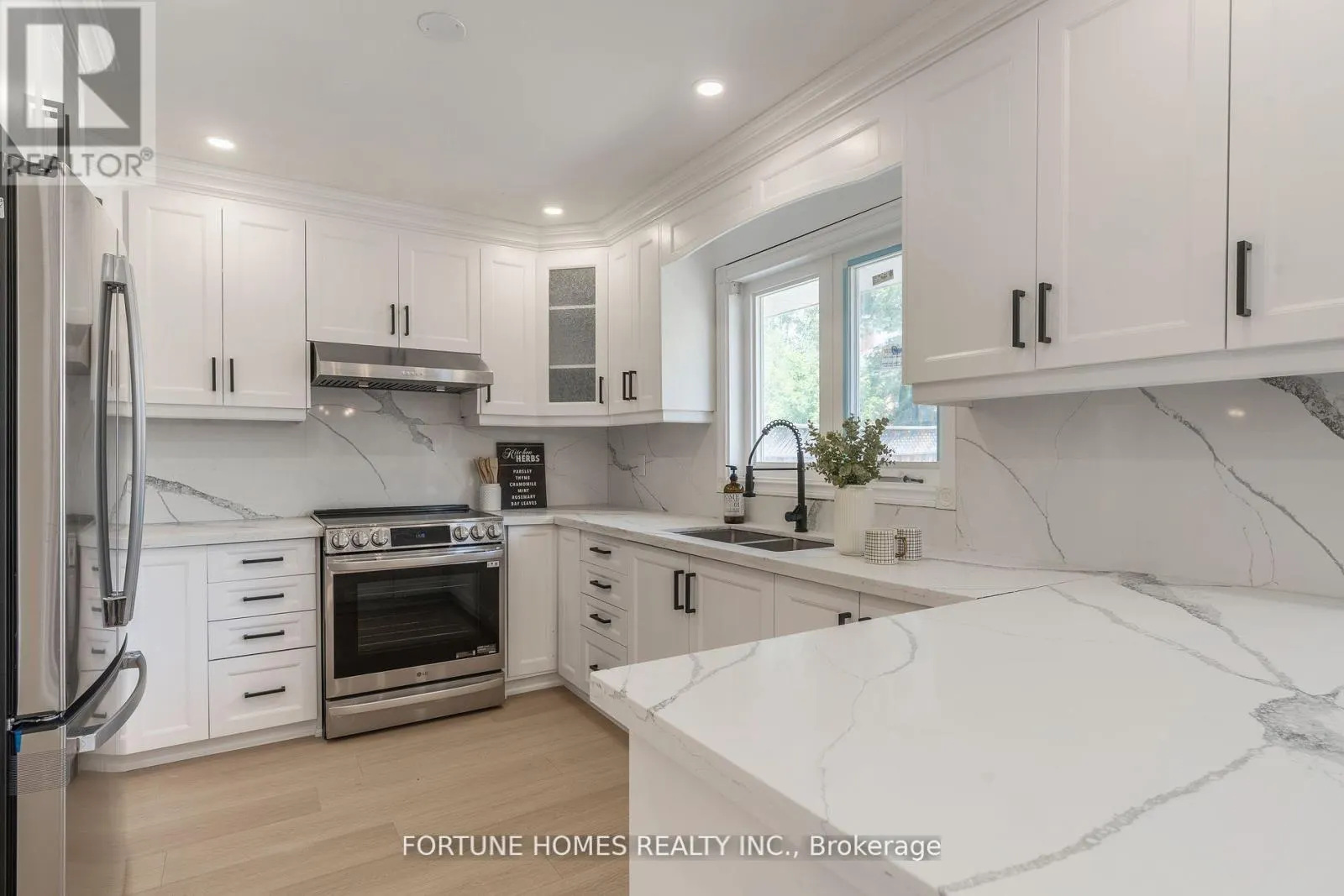 31 ORTONA DRIVE