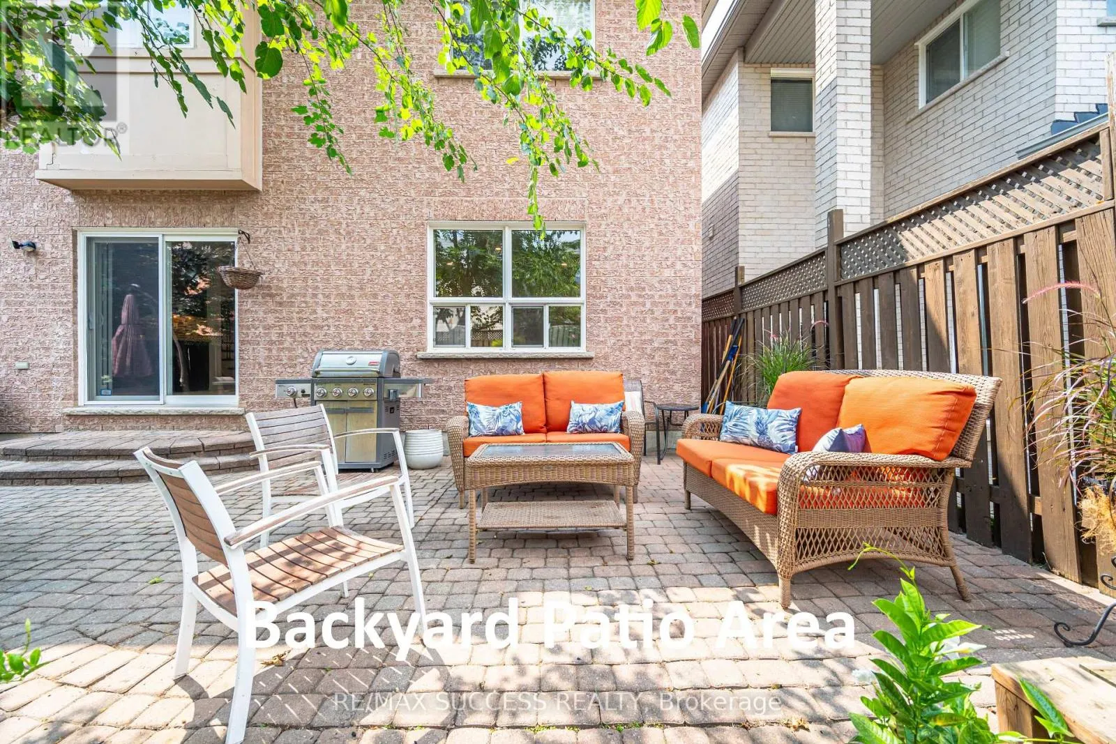 19 SAWSTON CIRCLE