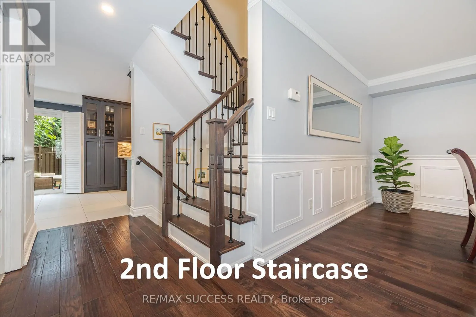 19 SAWSTON CIRCLE