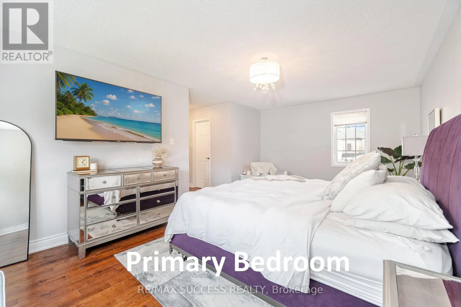 19 SAWSTON CIRCLE