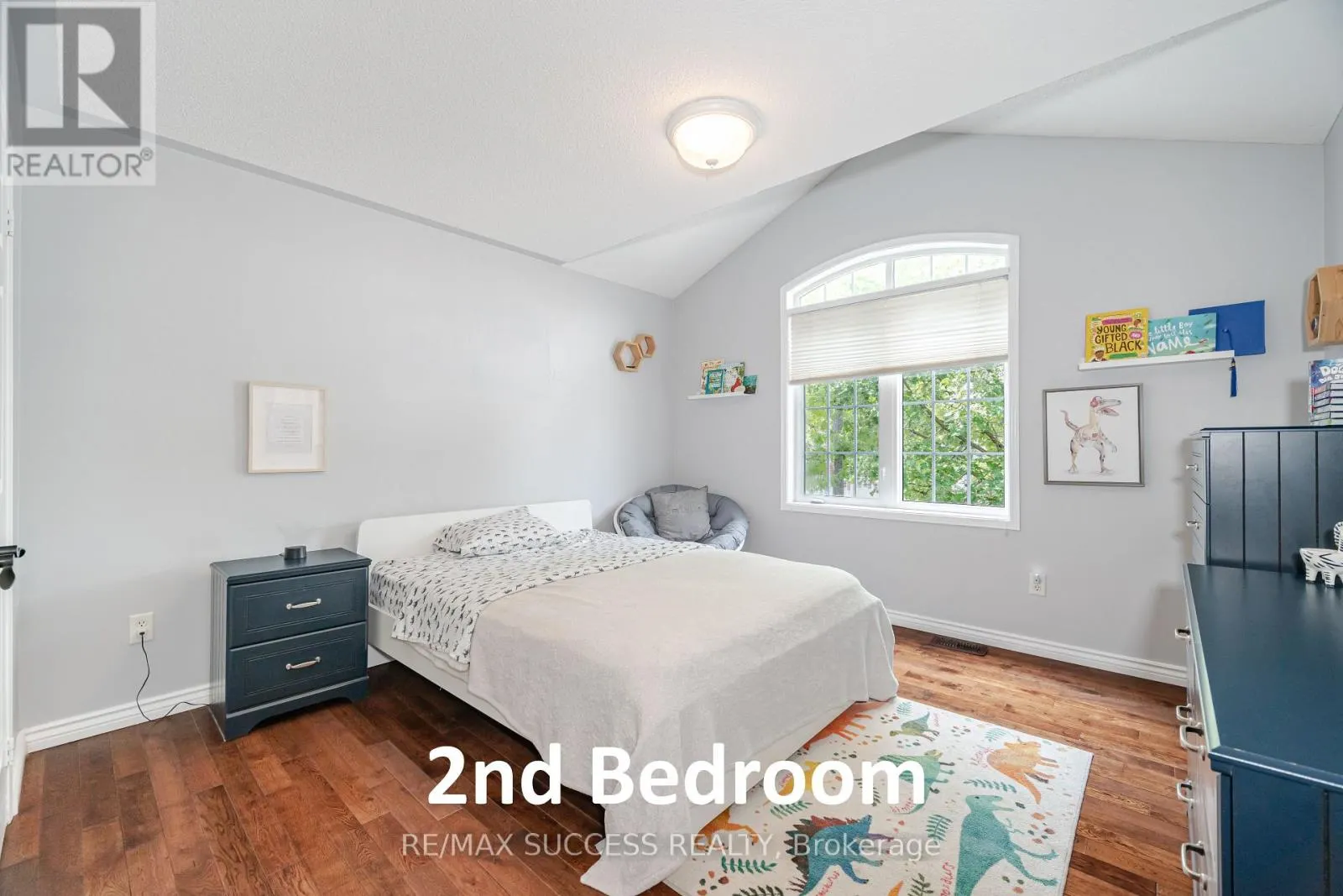 19 SAWSTON CIRCLE
