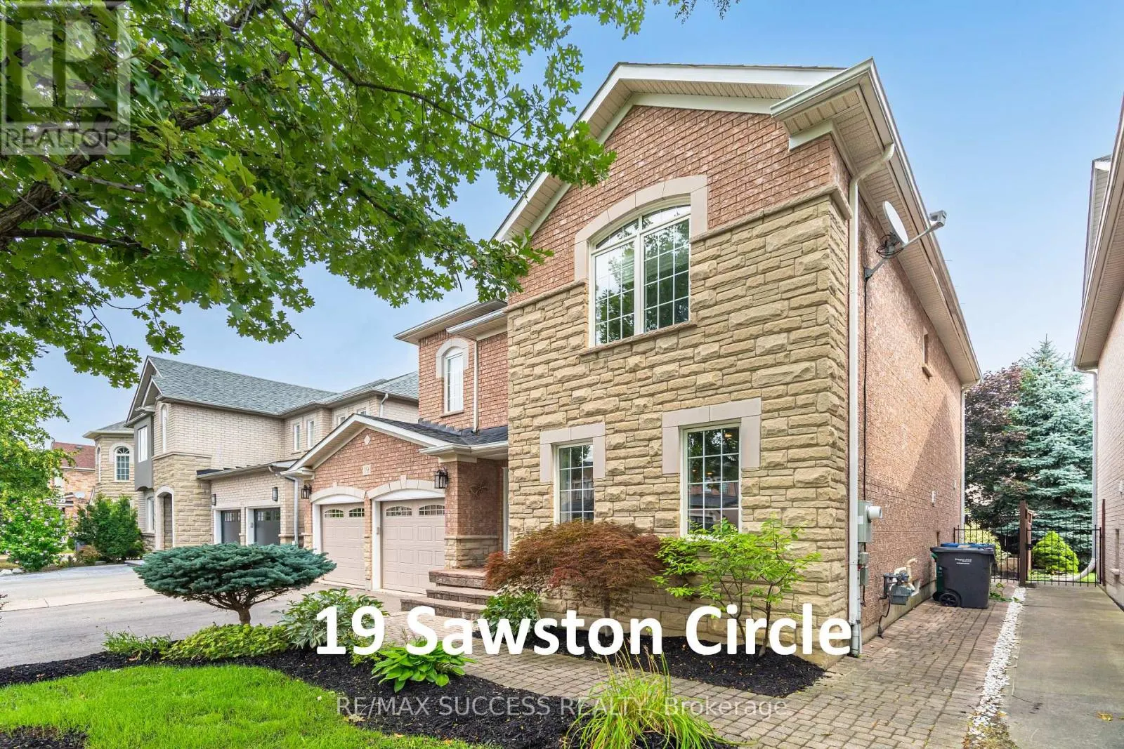 19 SAWSTON CIRCLE