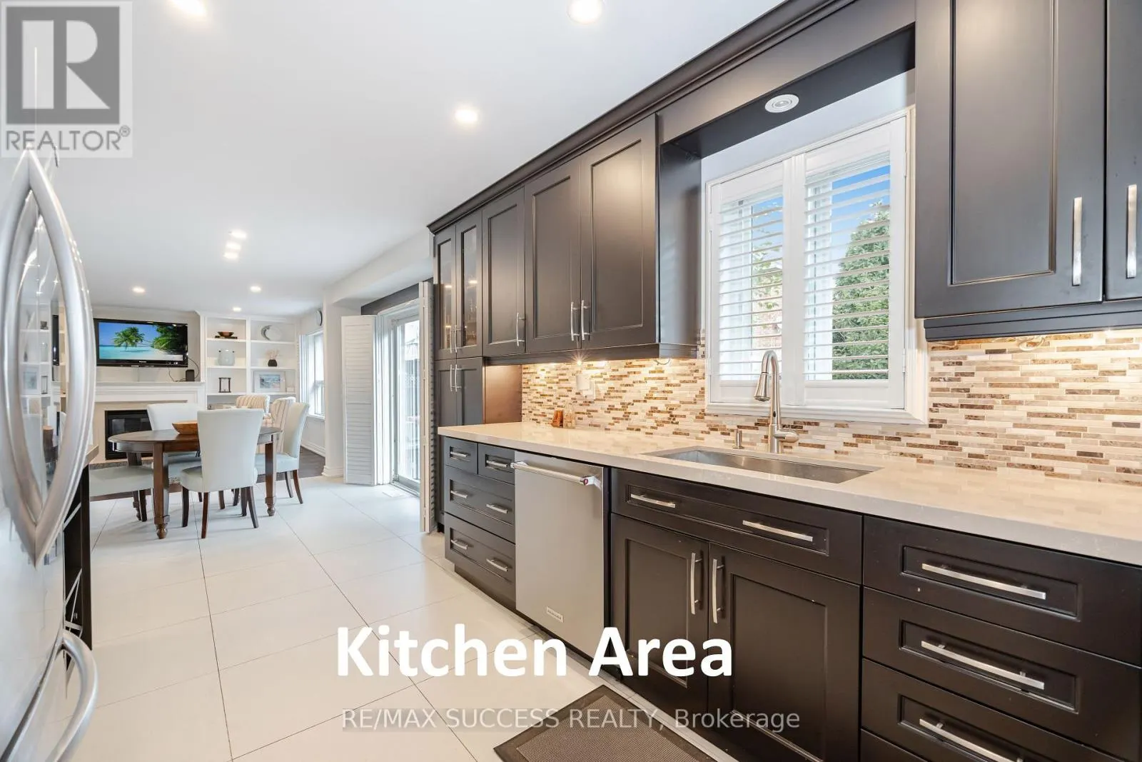 19 SAWSTON CIRCLE