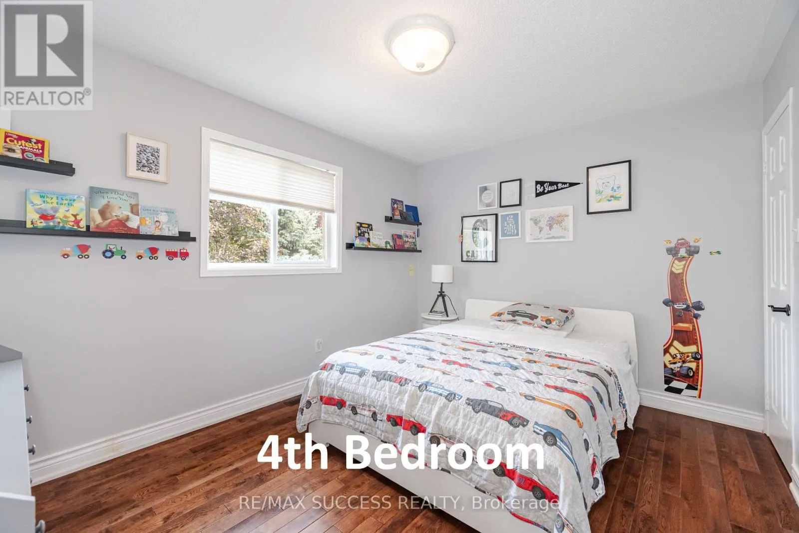19 SAWSTON CIRCLE