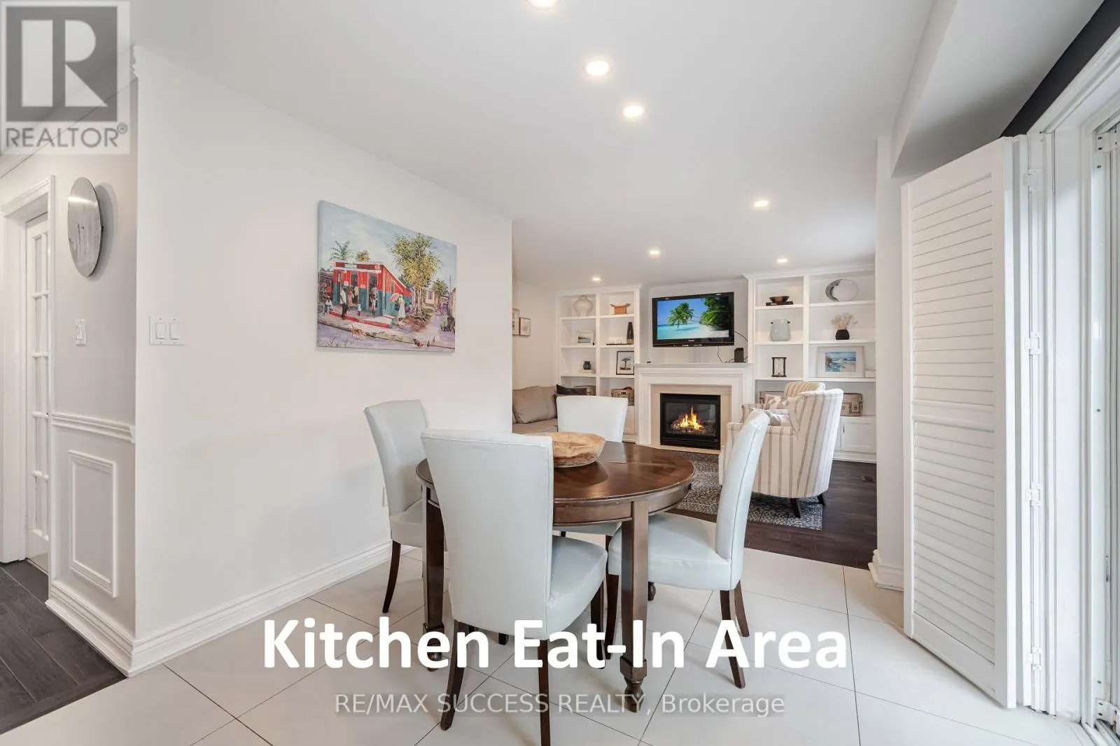 19 SAWSTON CIRCLE