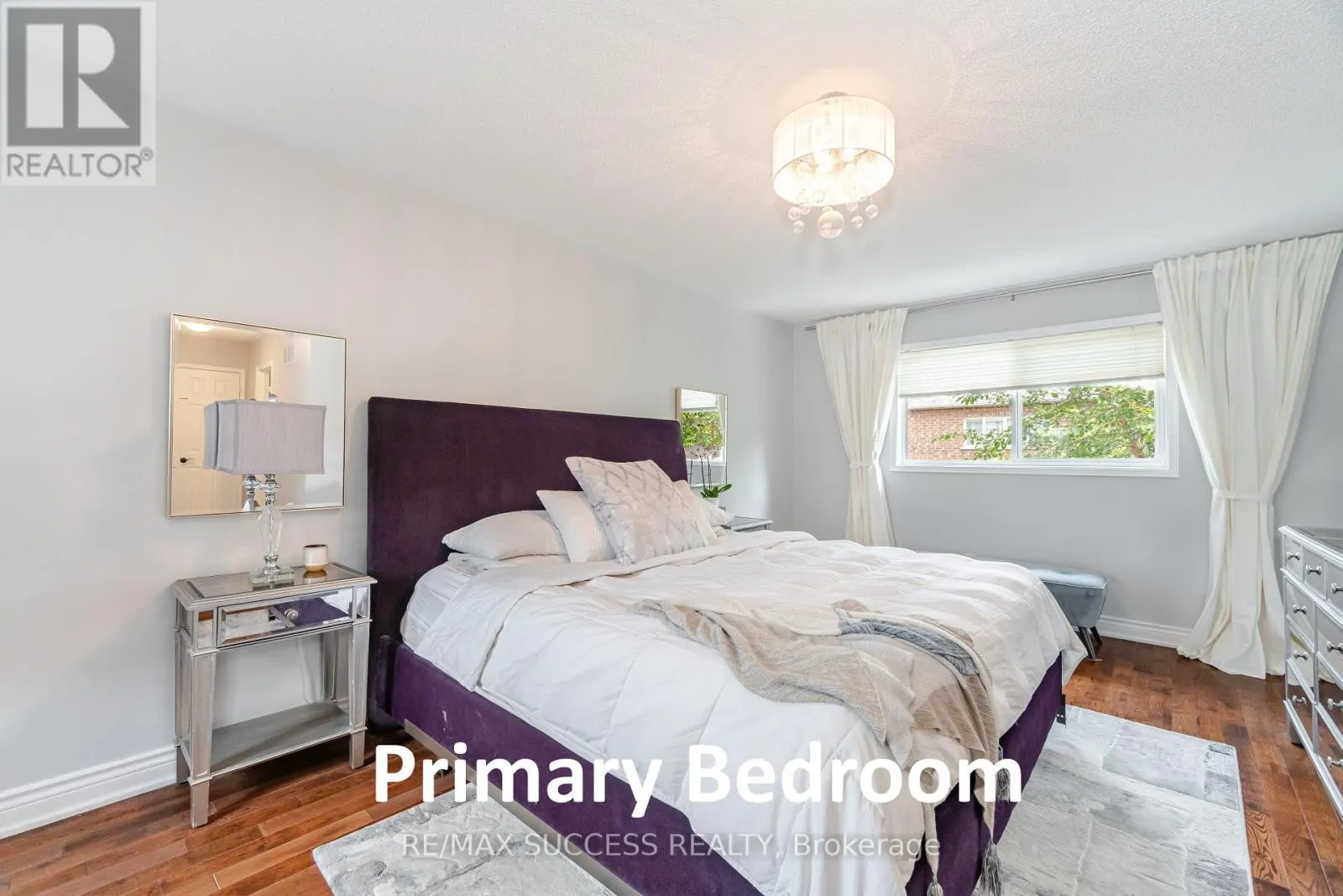 19 SAWSTON CIRCLE