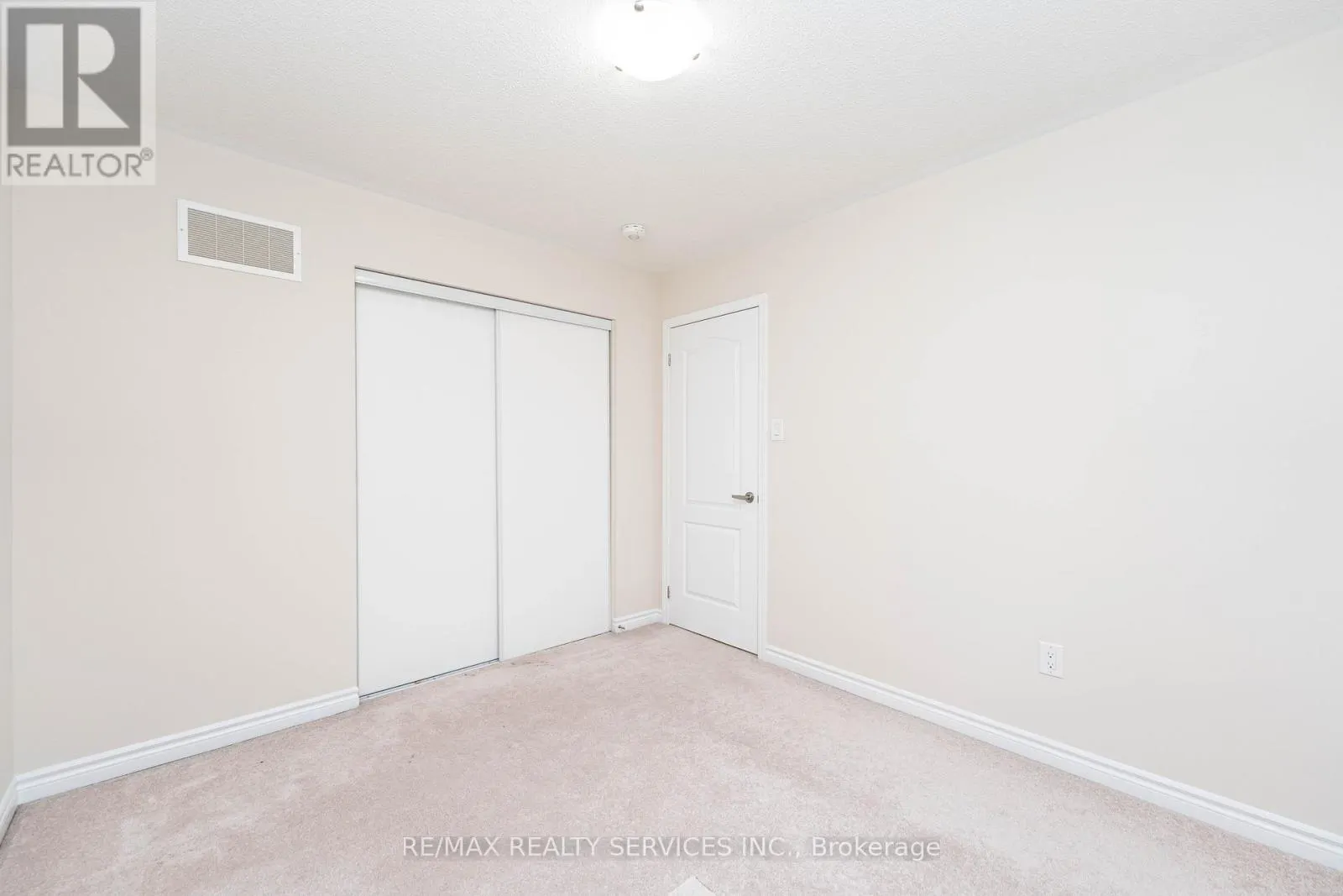 29 CIRCUS CRESCENT N