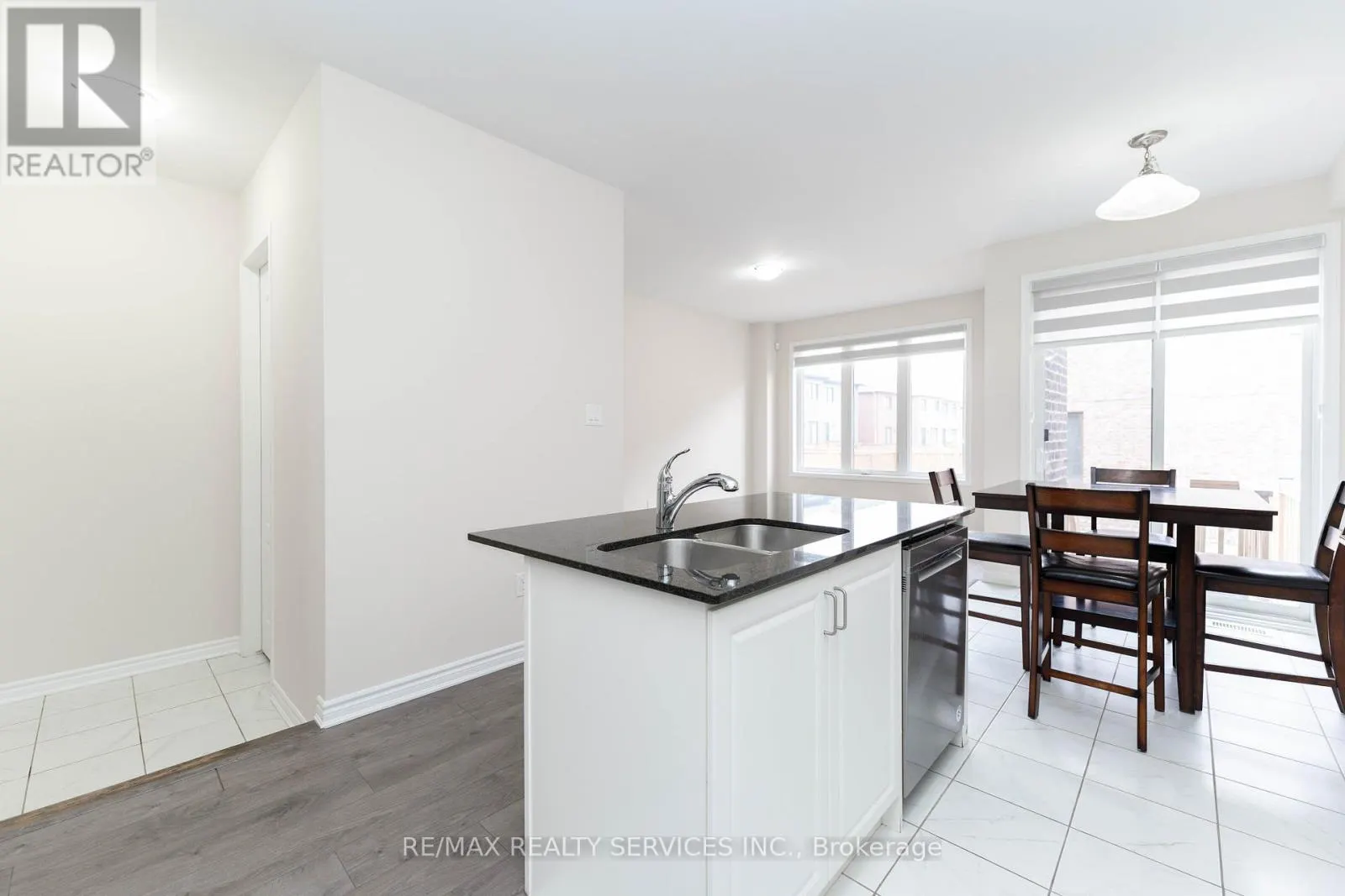29 CIRCUS CRESCENT N
