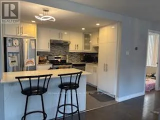 212 - 3695 KANEFF CRESCENT