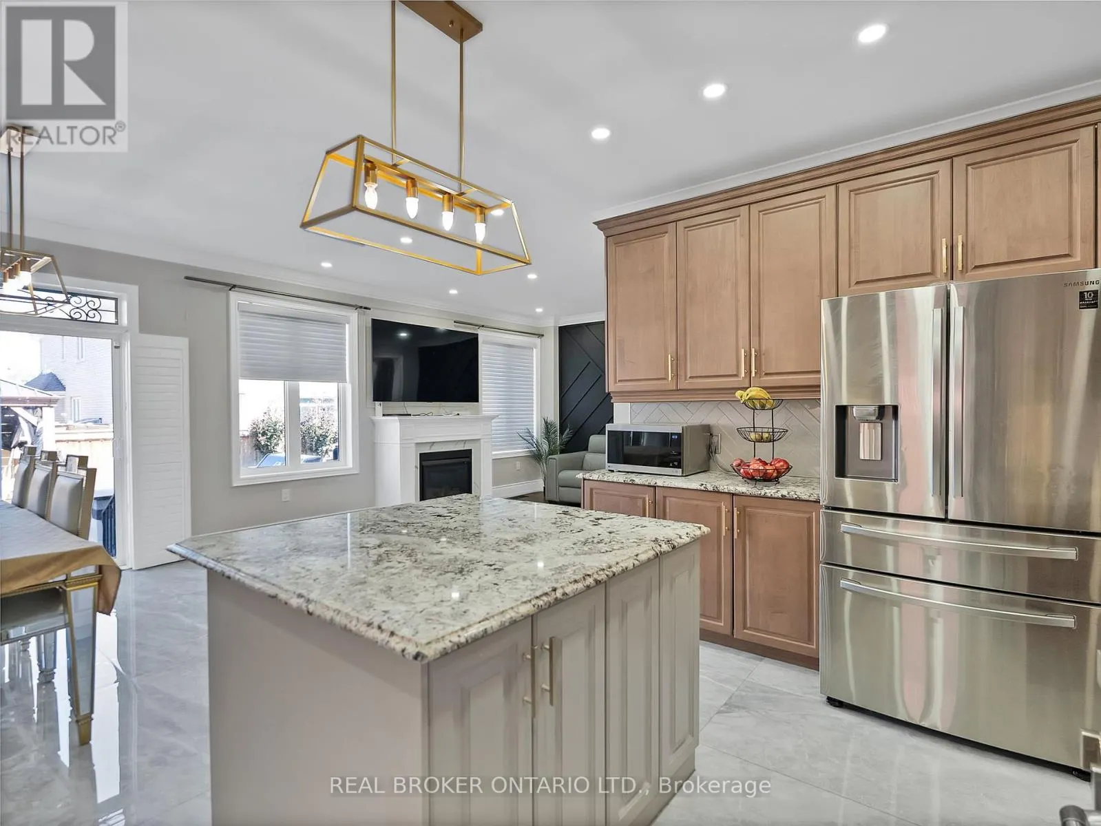 7 MAPLE TRAIL ROAD