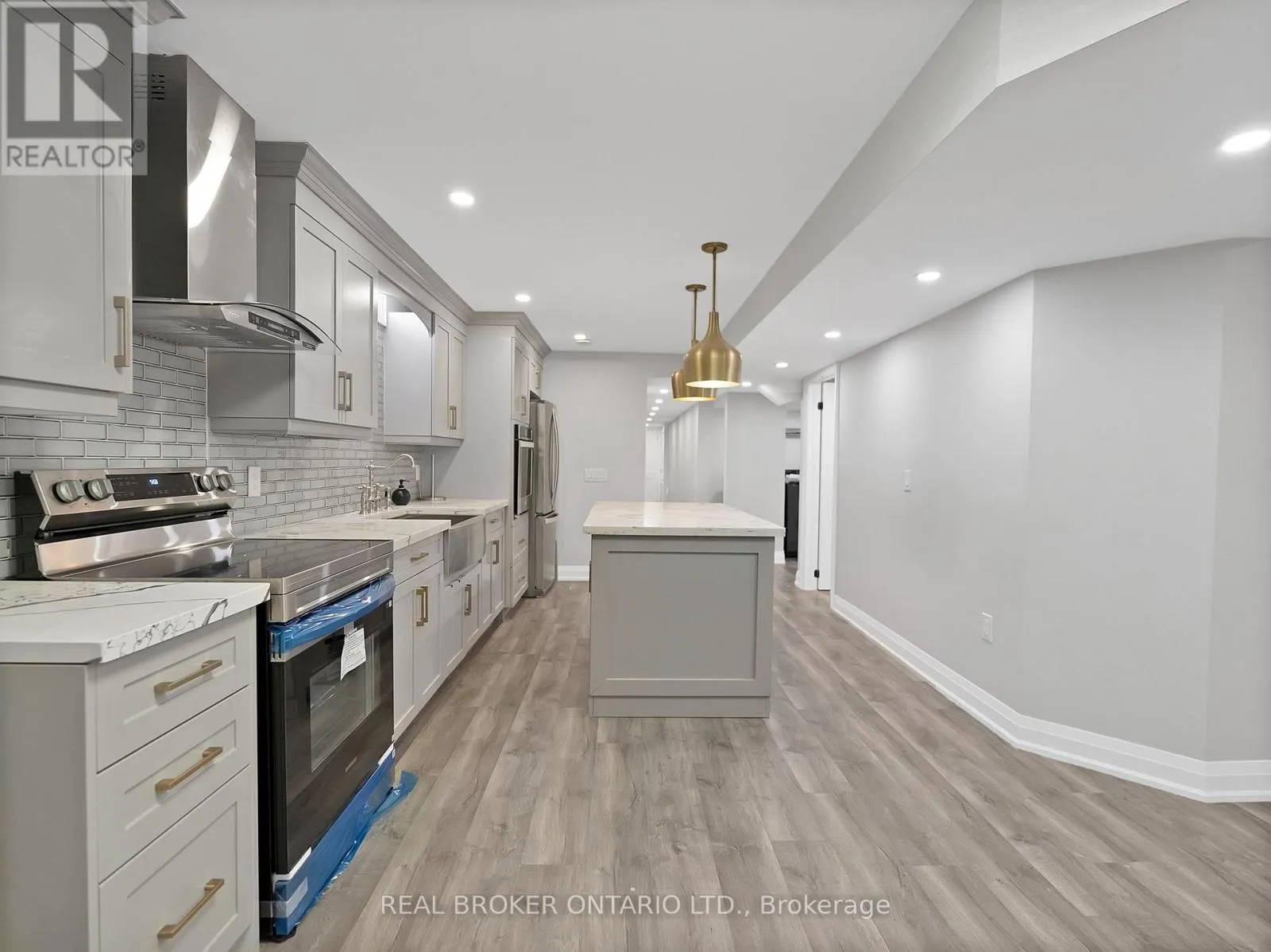 7 MAPLE TRAIL ROAD