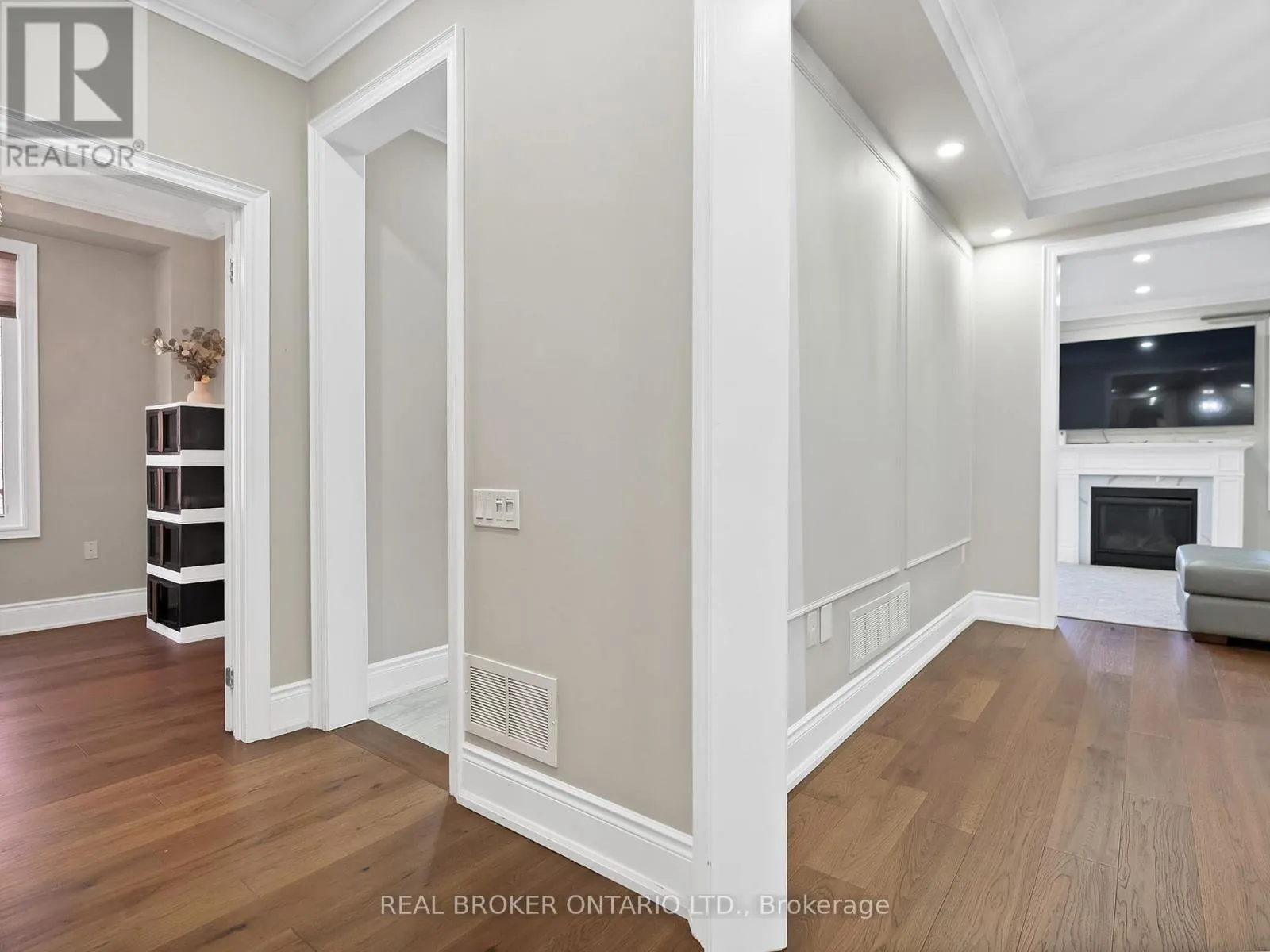7 MAPLE TRAIL ROAD