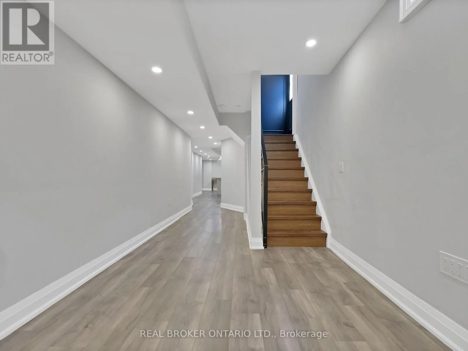 7 MAPLE TRAIL ROAD