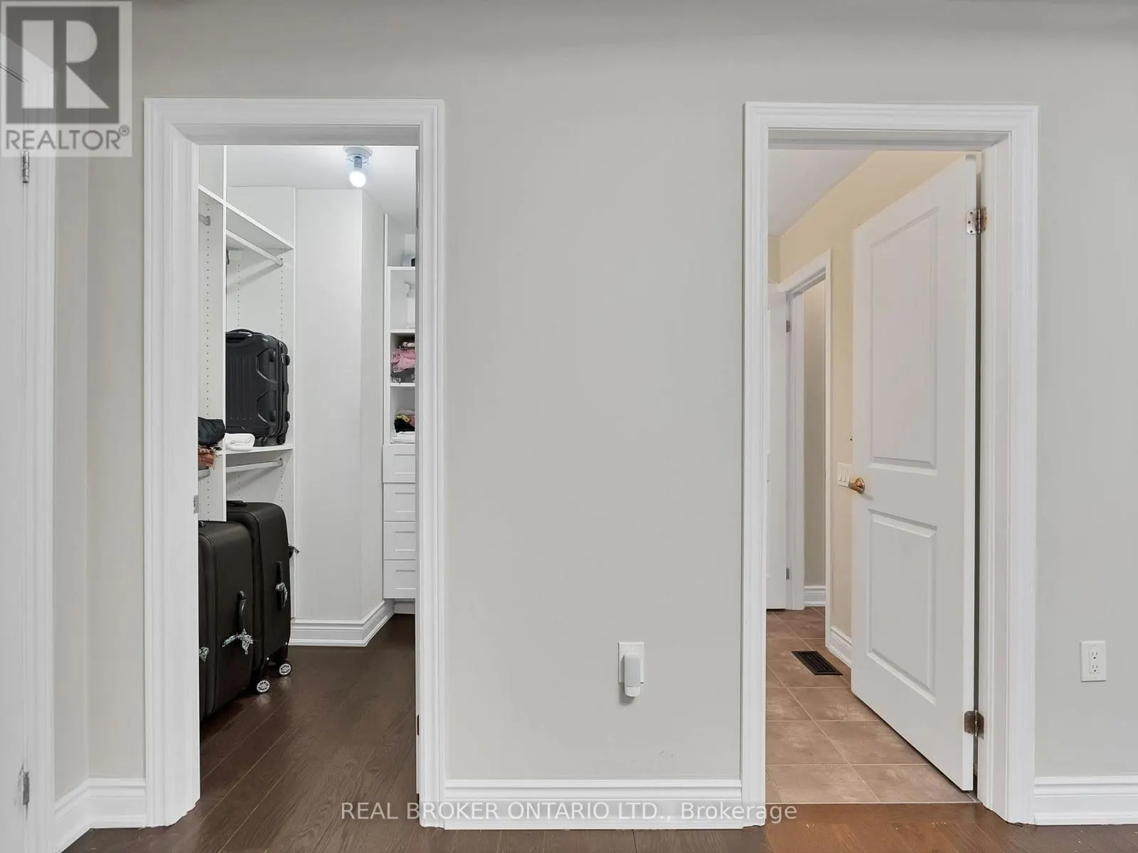7 MAPLE TRAIL ROAD