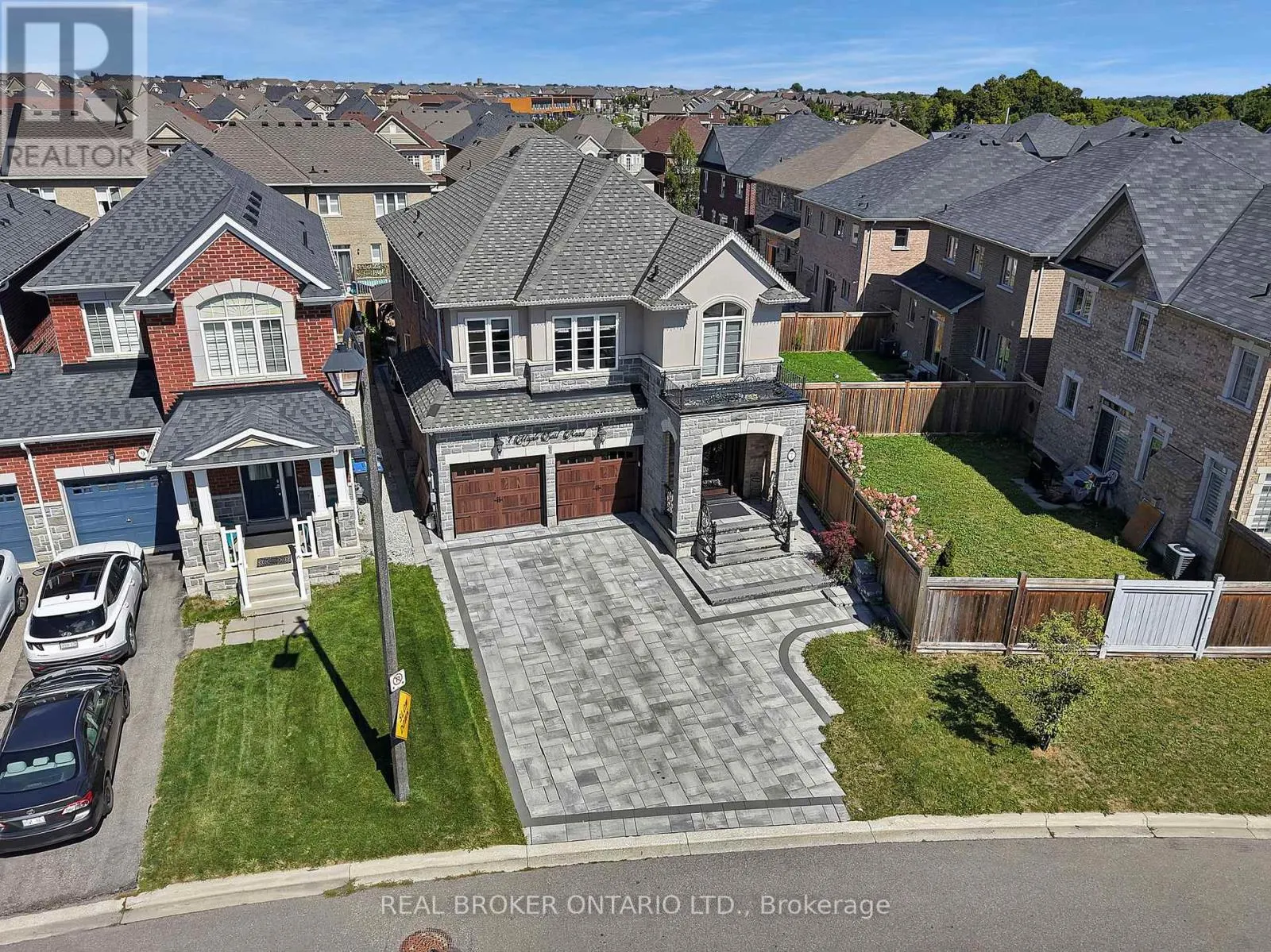 7 MAPLE TRAIL ROAD