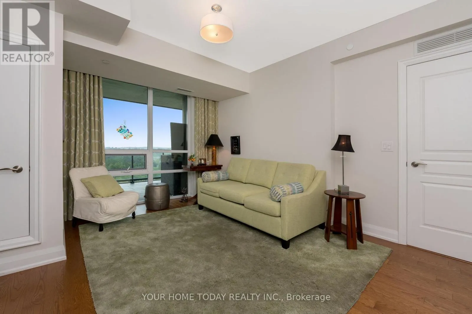 1001 - 50 HALL ROAD