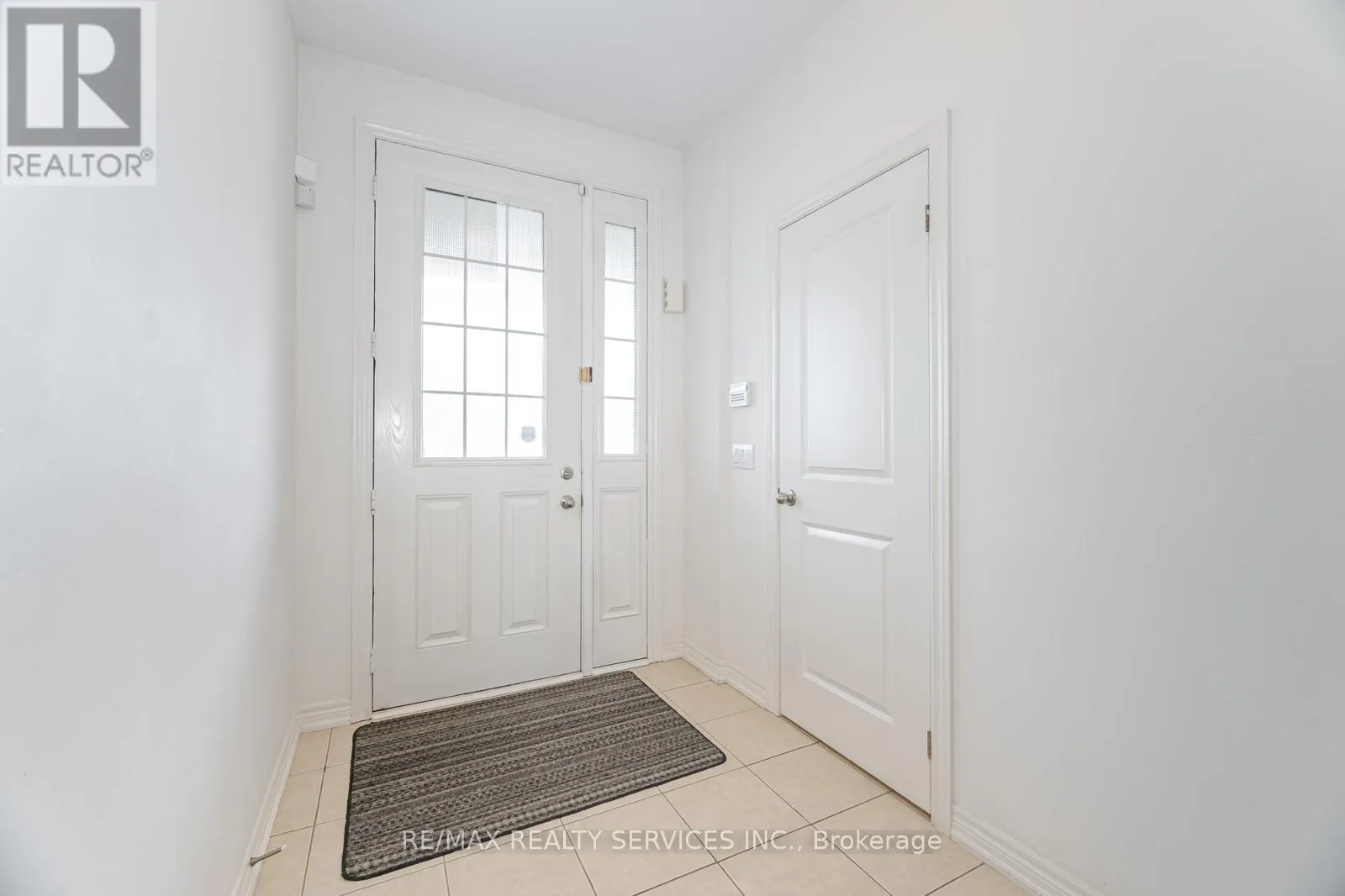34 PENNYCROSS CRESCENT