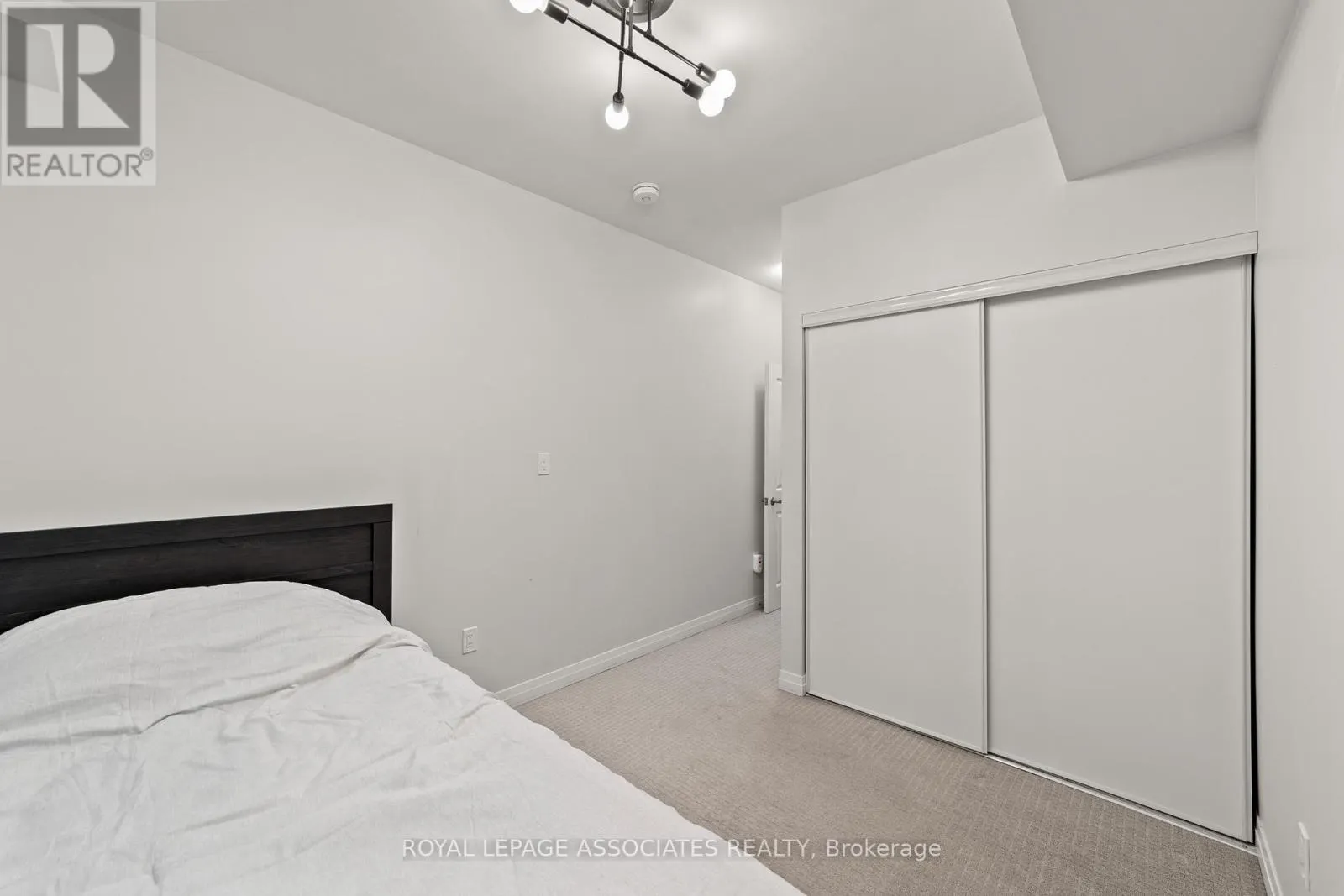 213 - 1165 JOURNEYMAN LANE