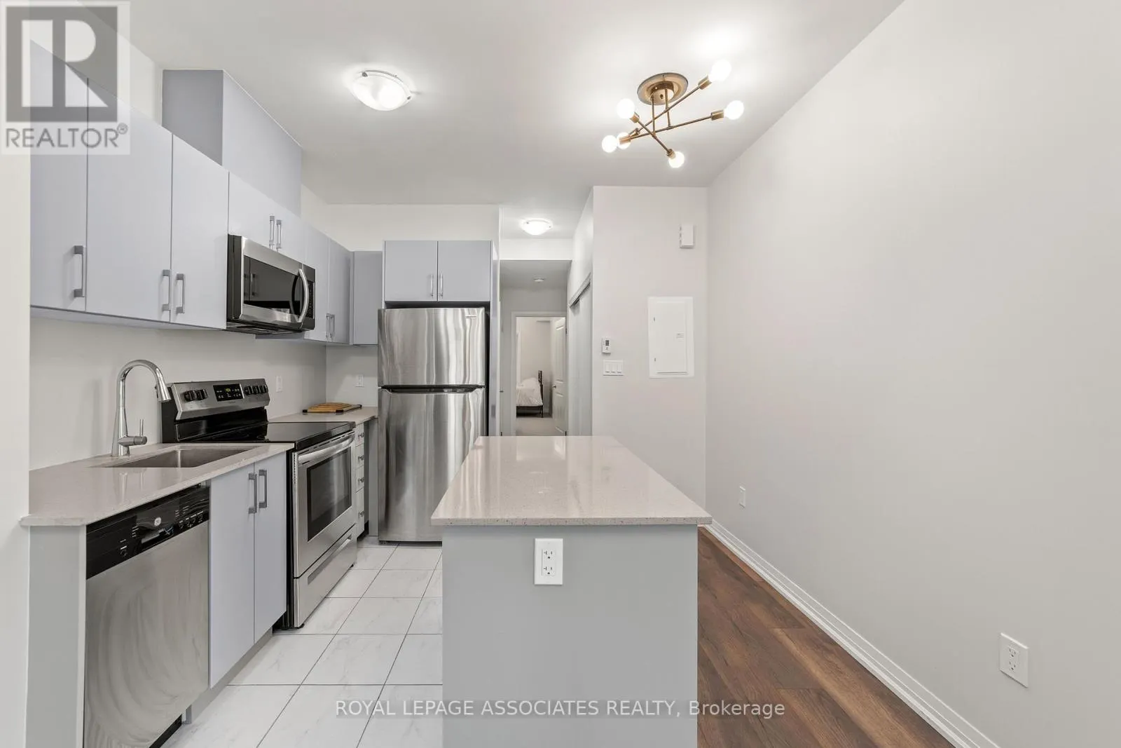 213 - 1165 JOURNEYMAN LANE