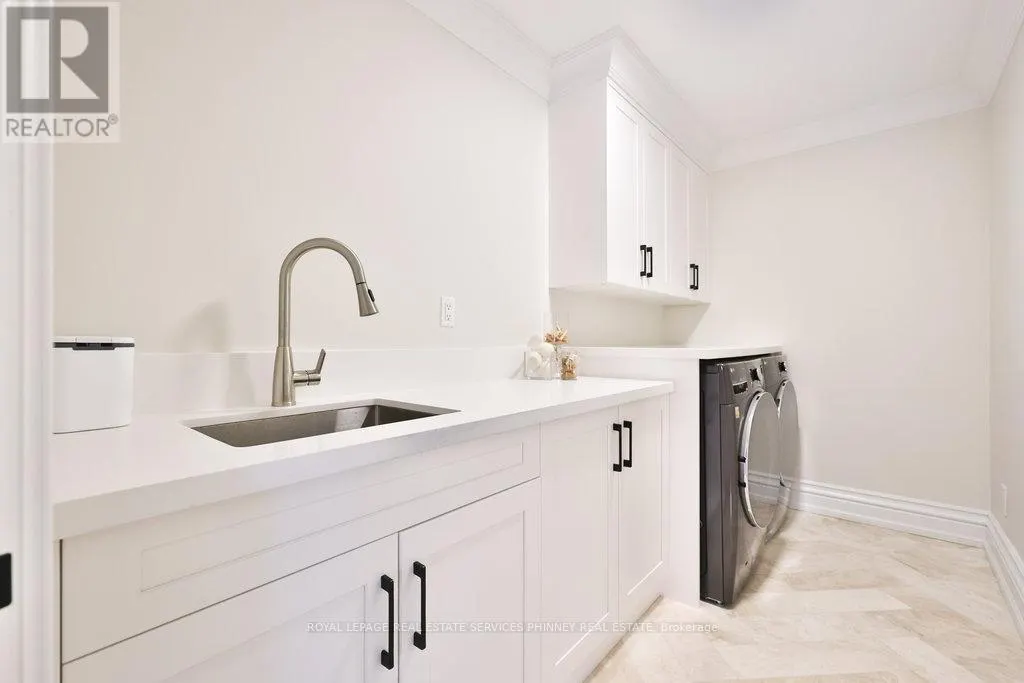 1033 WENLEIGH COURT