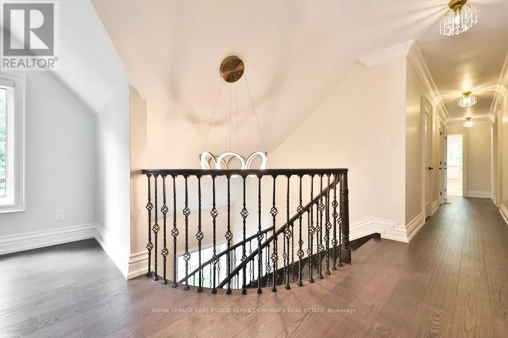 1033 WENLEIGH COURT