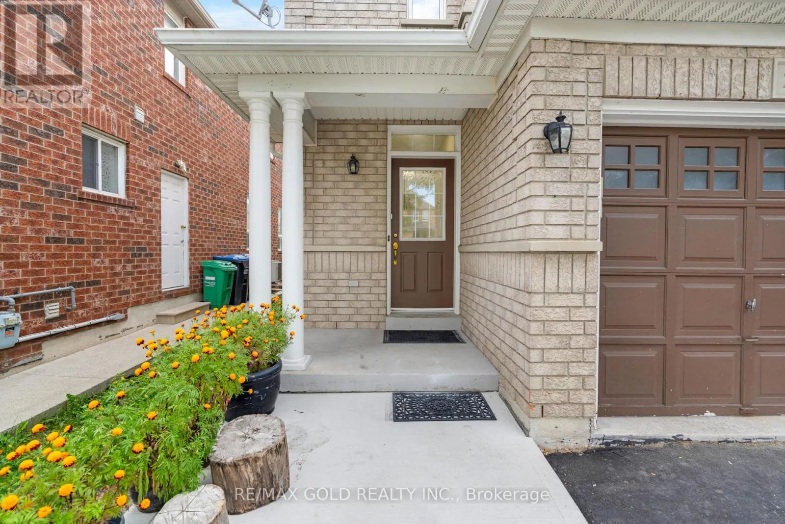 29 SAND CHERRY CRESCENT