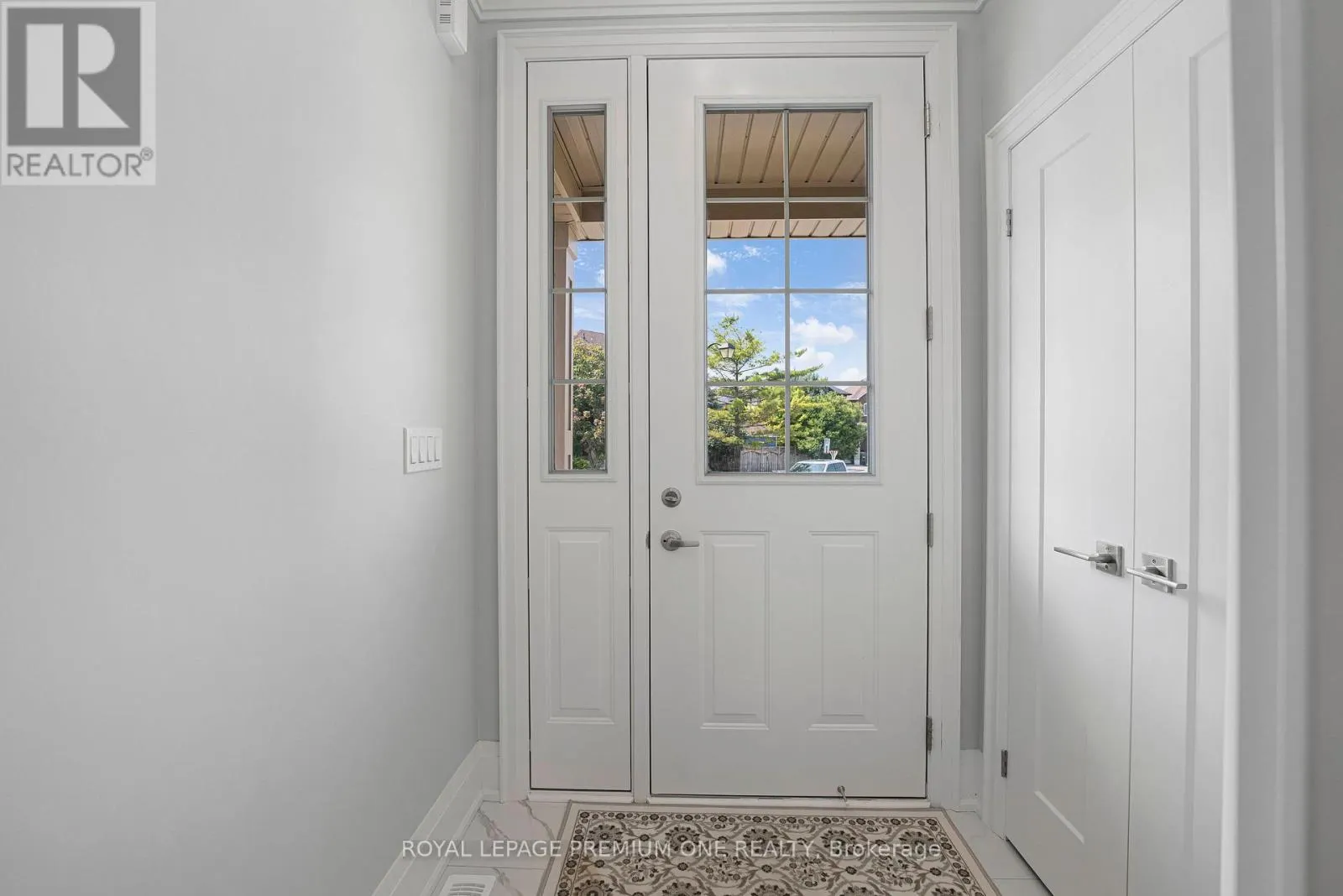 12 JACK KENNY COURT