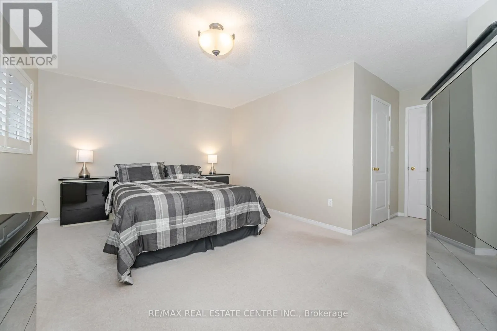 275 CRESTHAVEN ROAD