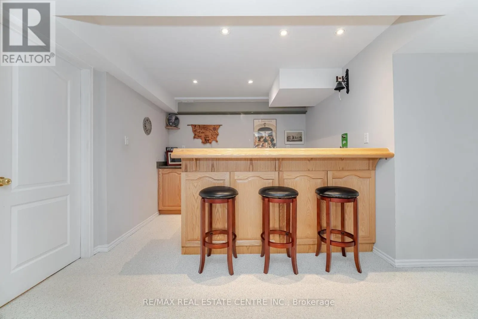 275 CRESTHAVEN ROAD