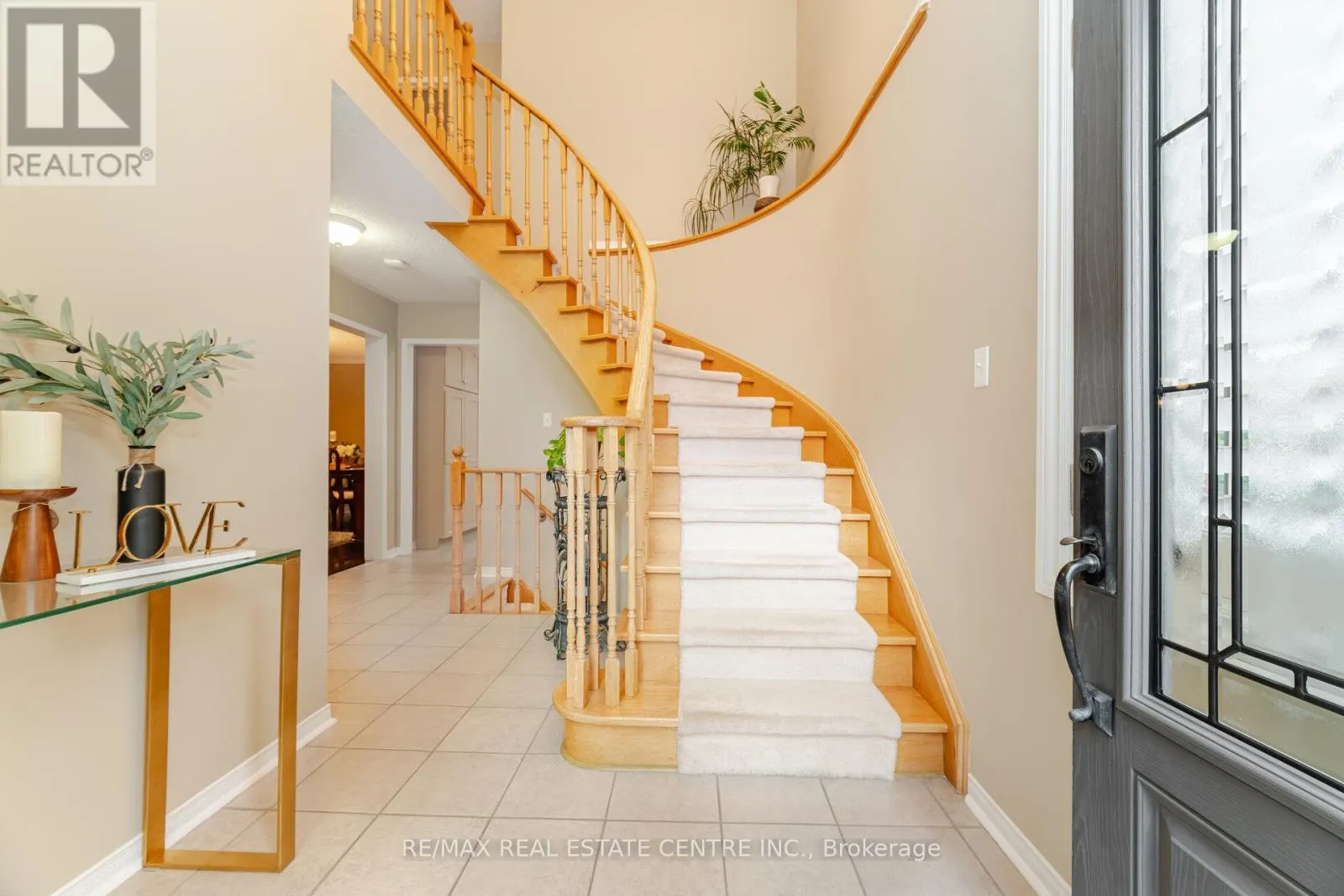 275 CRESTHAVEN ROAD
