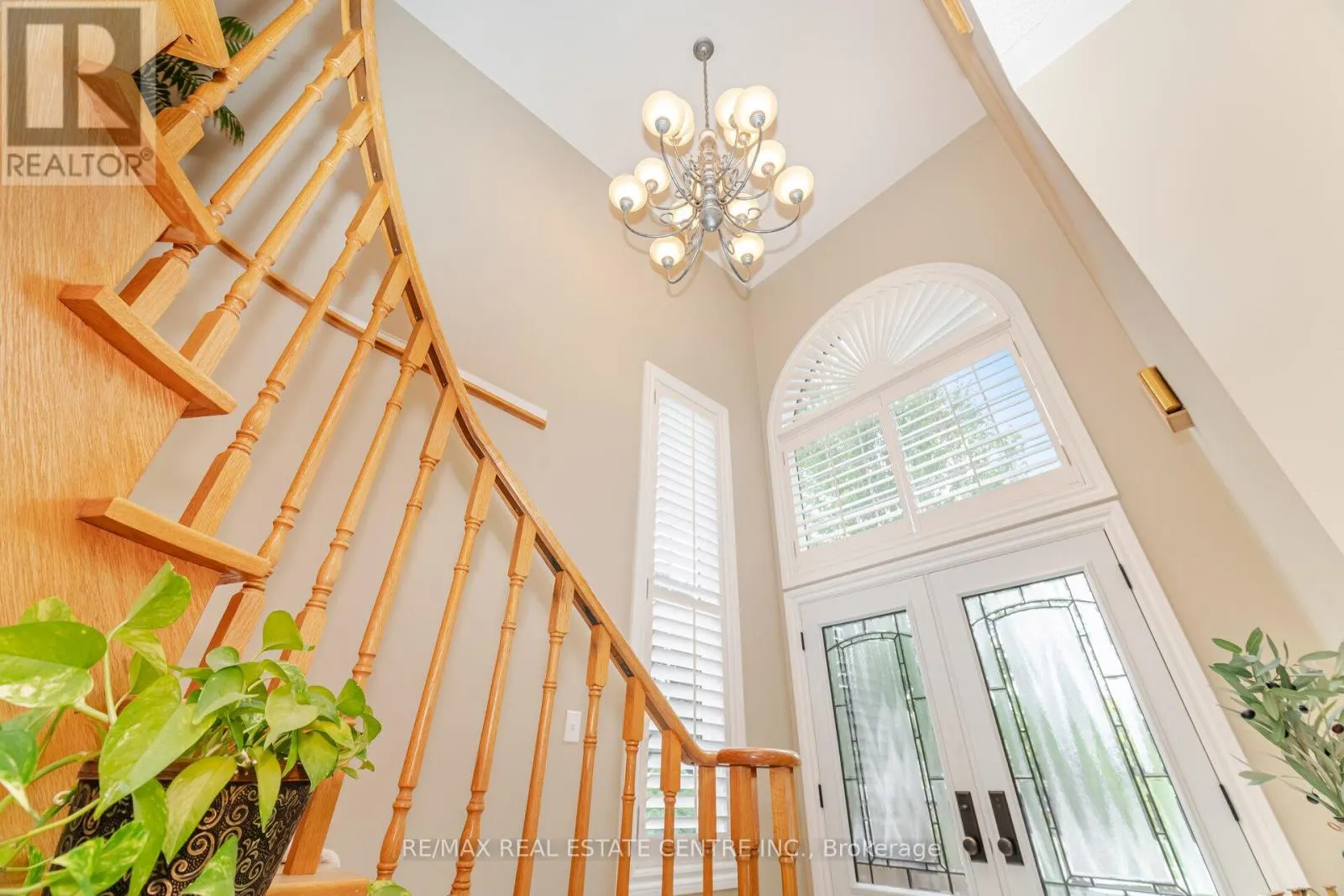 275 CRESTHAVEN ROAD