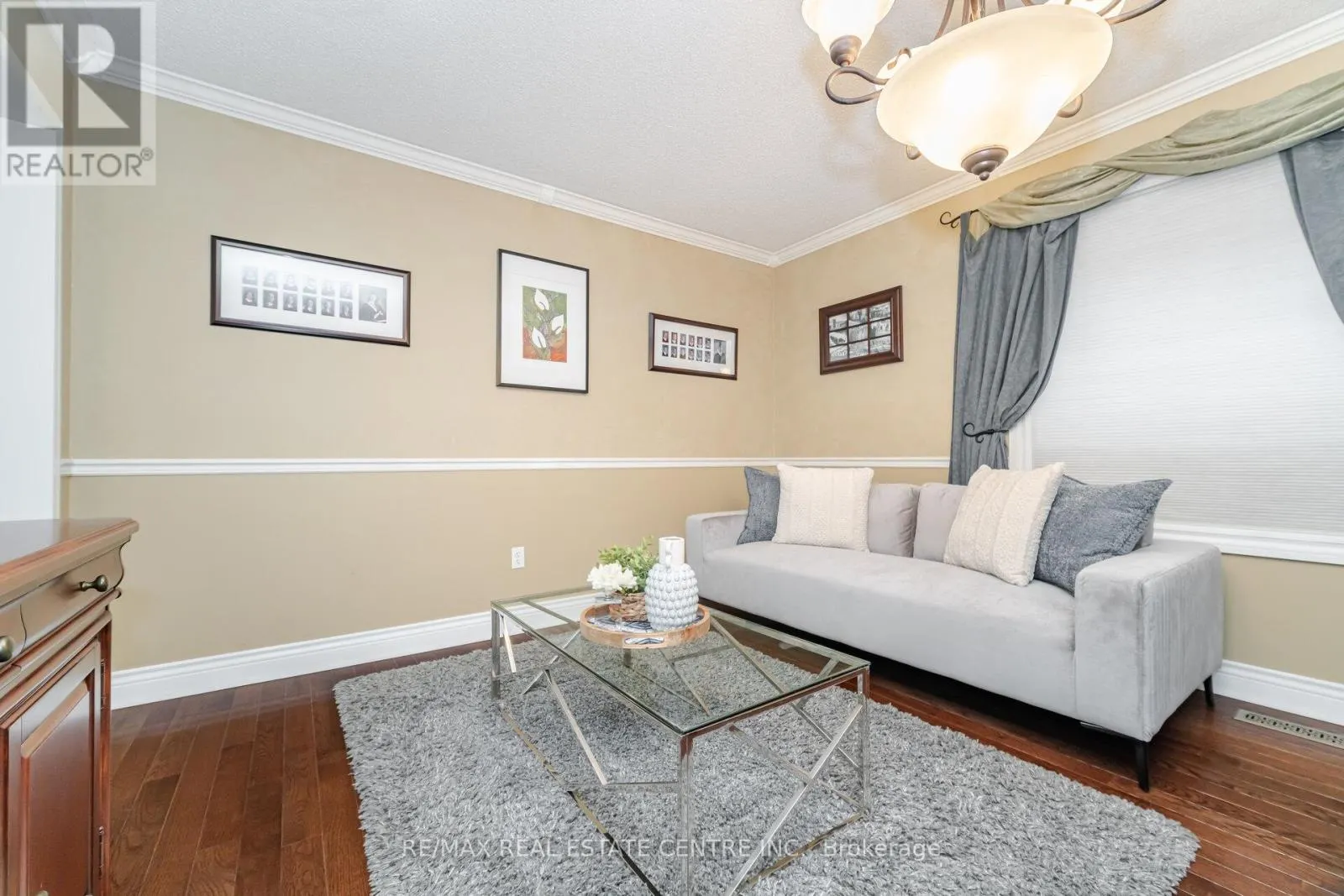 275 CRESTHAVEN ROAD