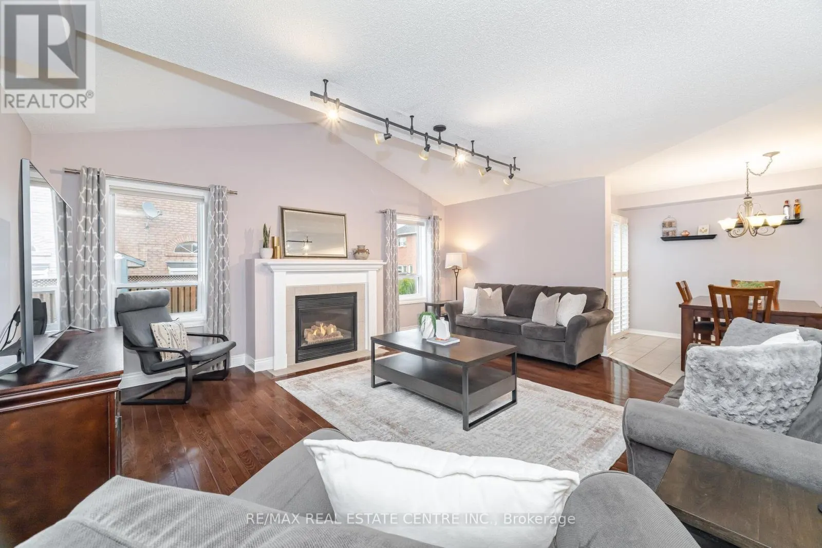 275 CRESTHAVEN ROAD
