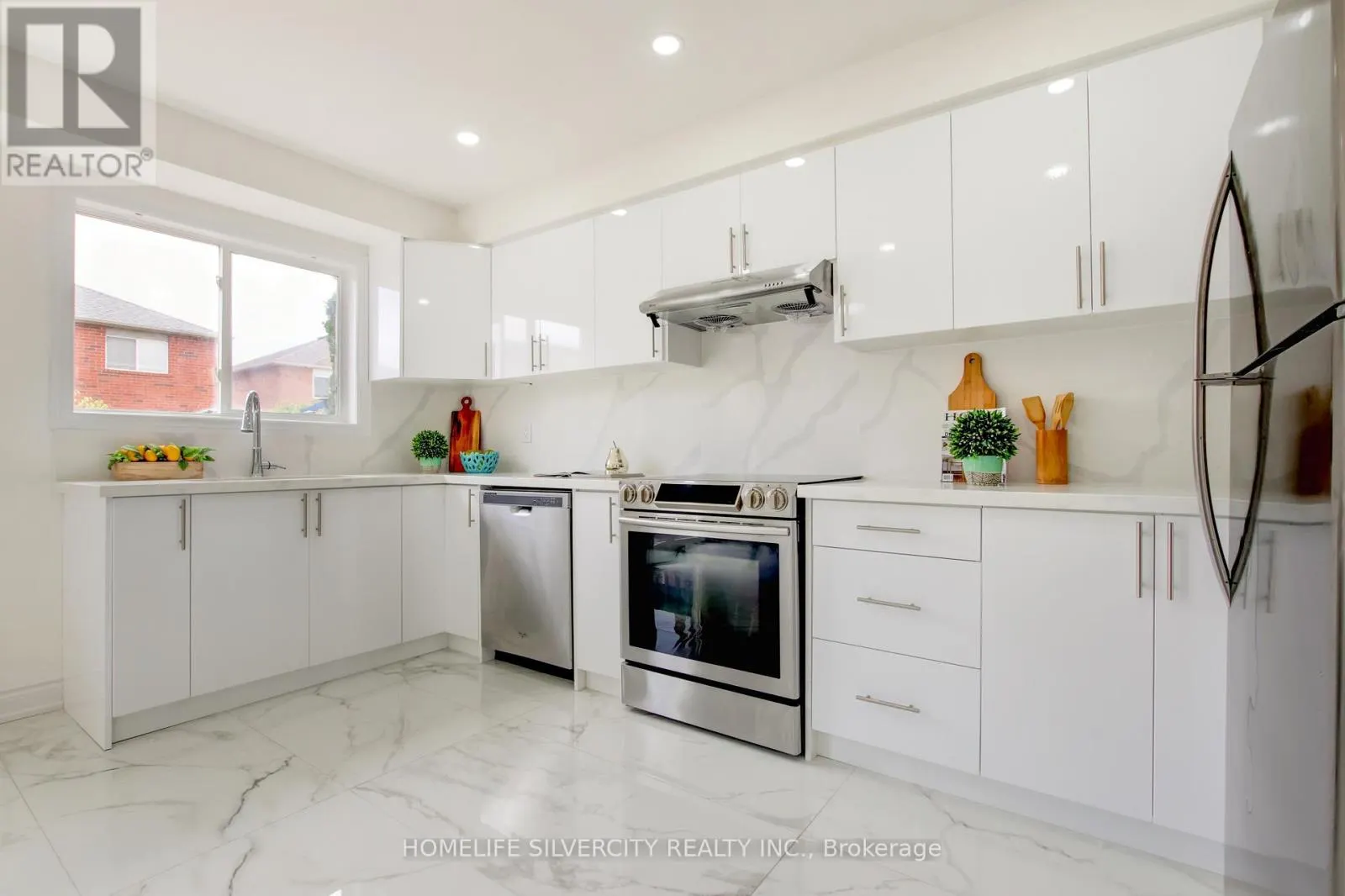 31 GARIBALDI DRIVE