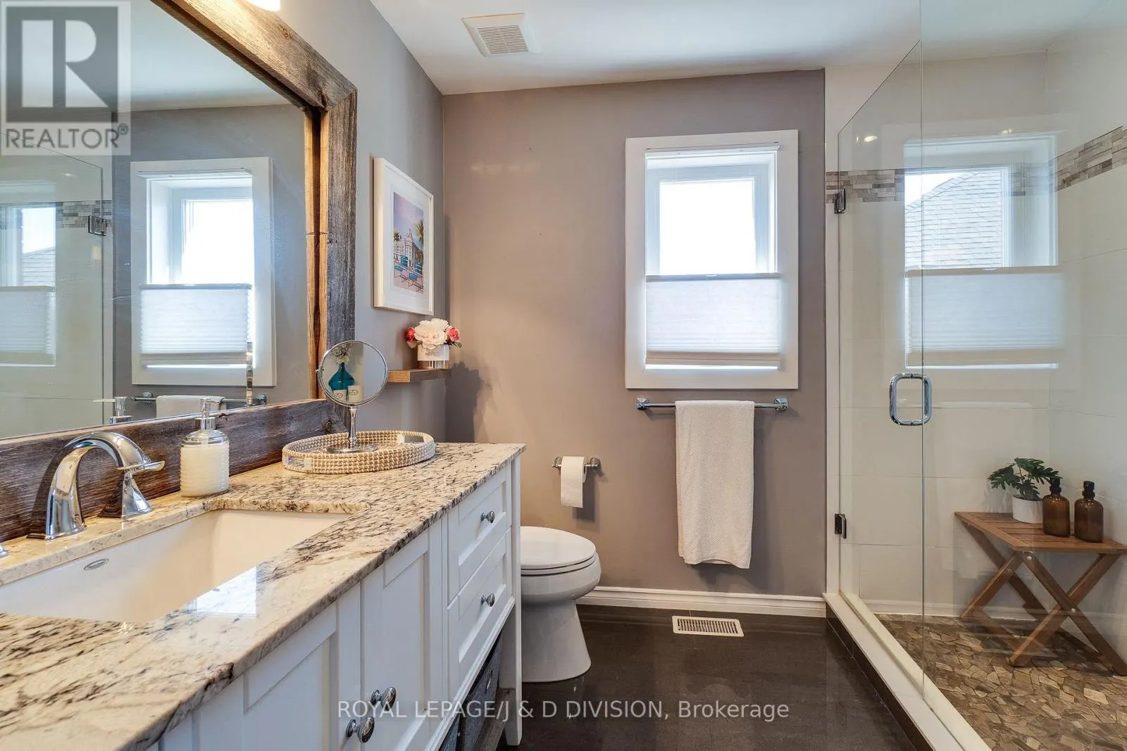 2448 CAPILANO CRESCENT