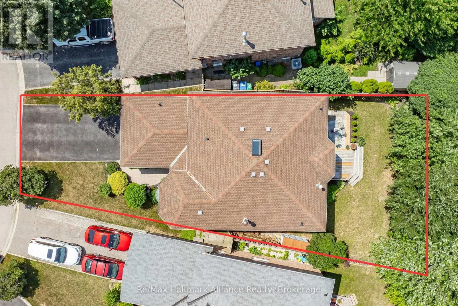 7172 BAYWOOD COURT