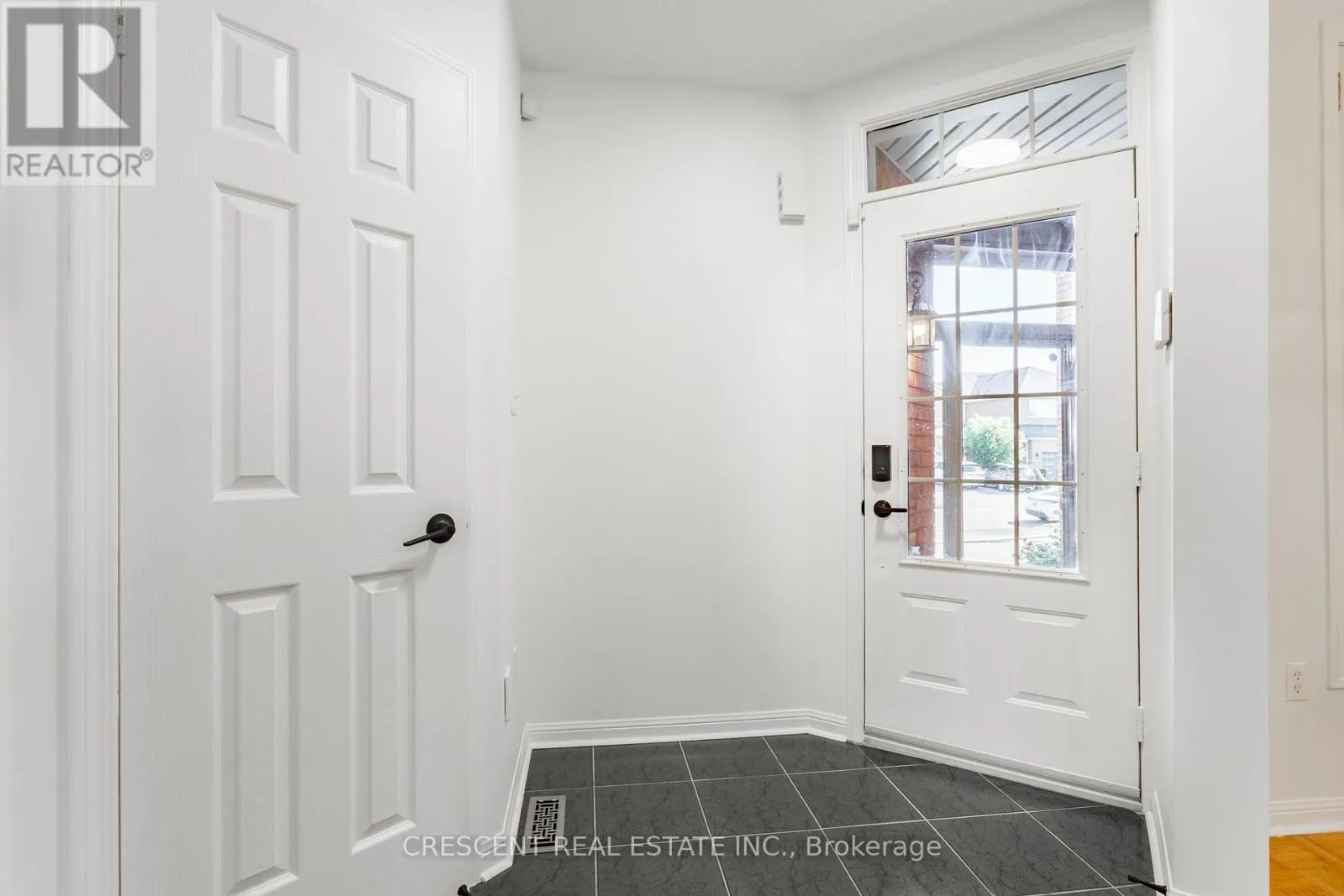 5971 STONEBRIAR CRESCENT