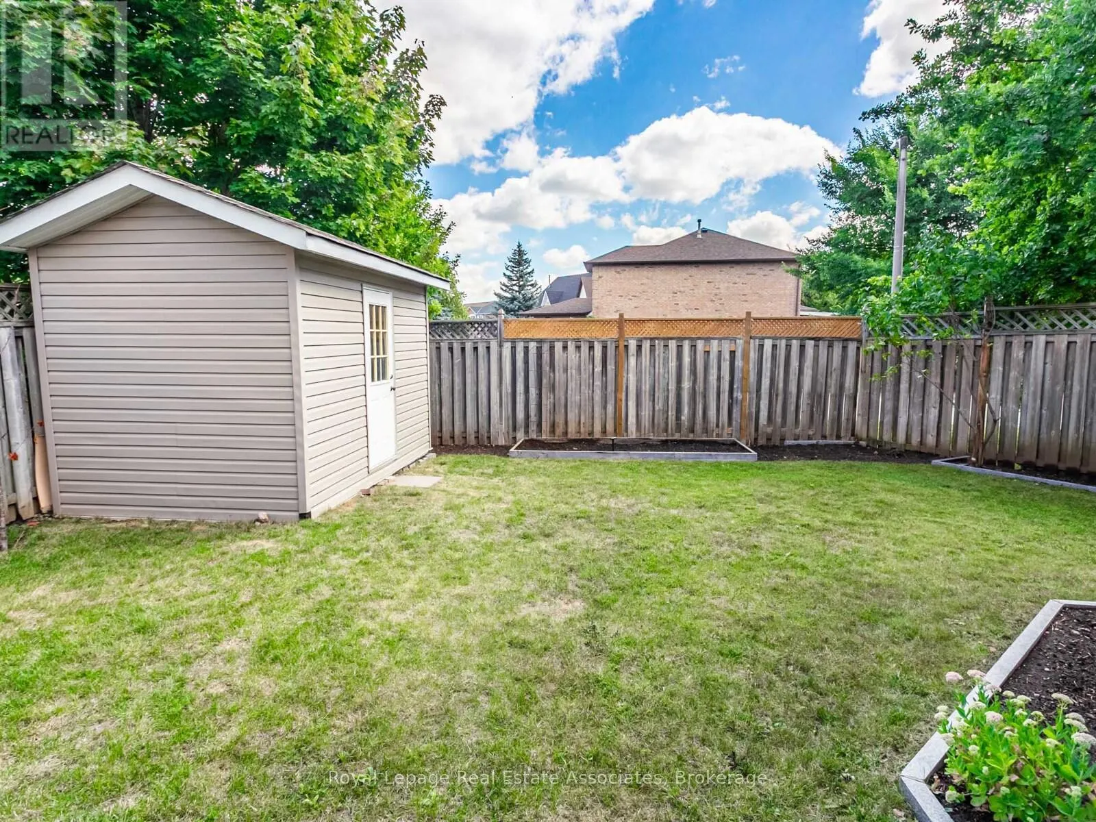 35 GLENMANOR DRIVE