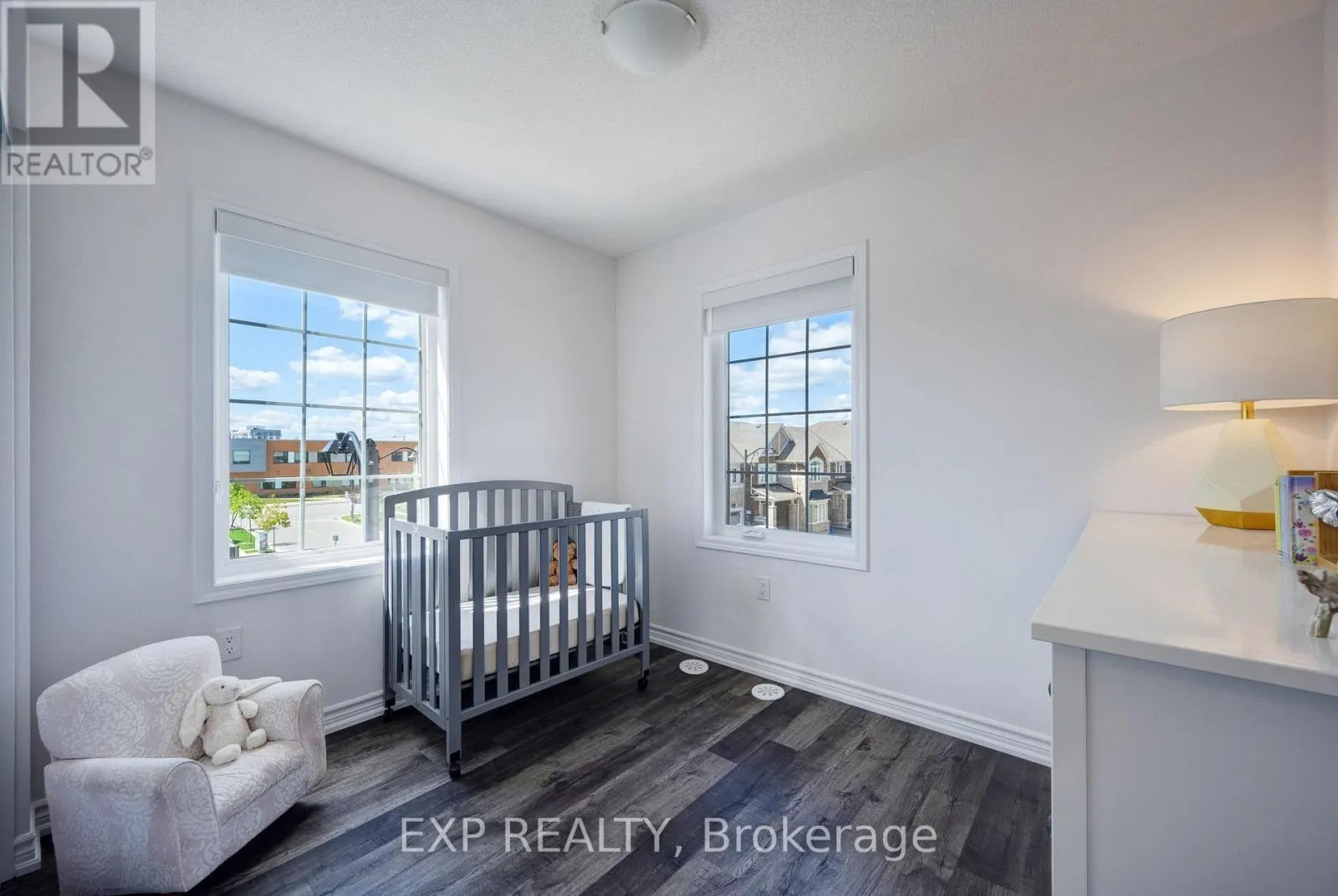978 ALDER GATE