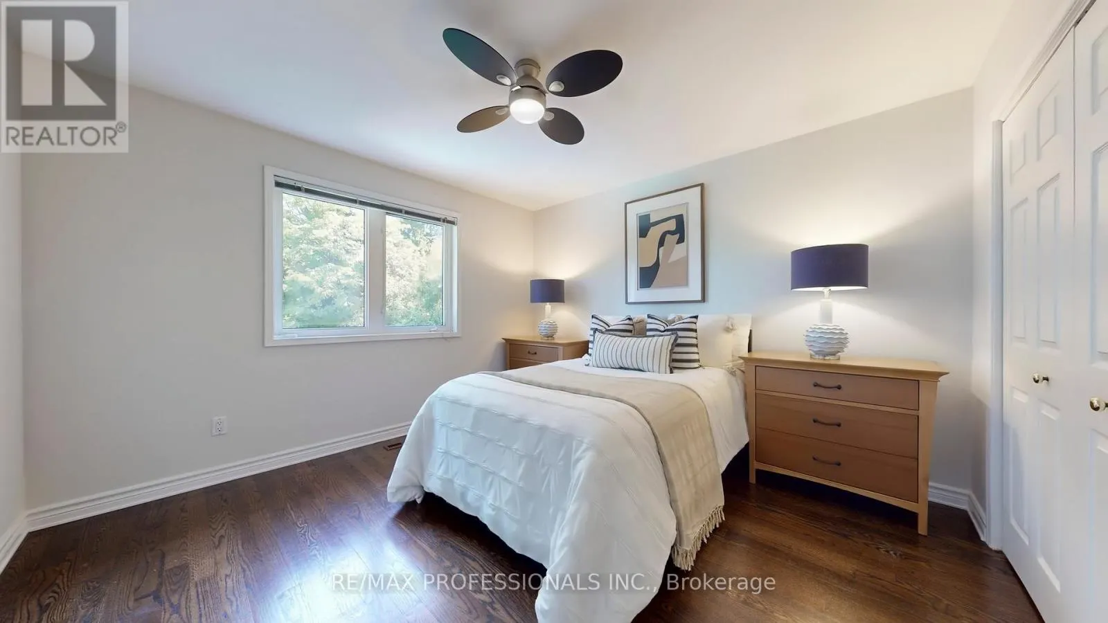 5 GRASSPOINT CRESCENT