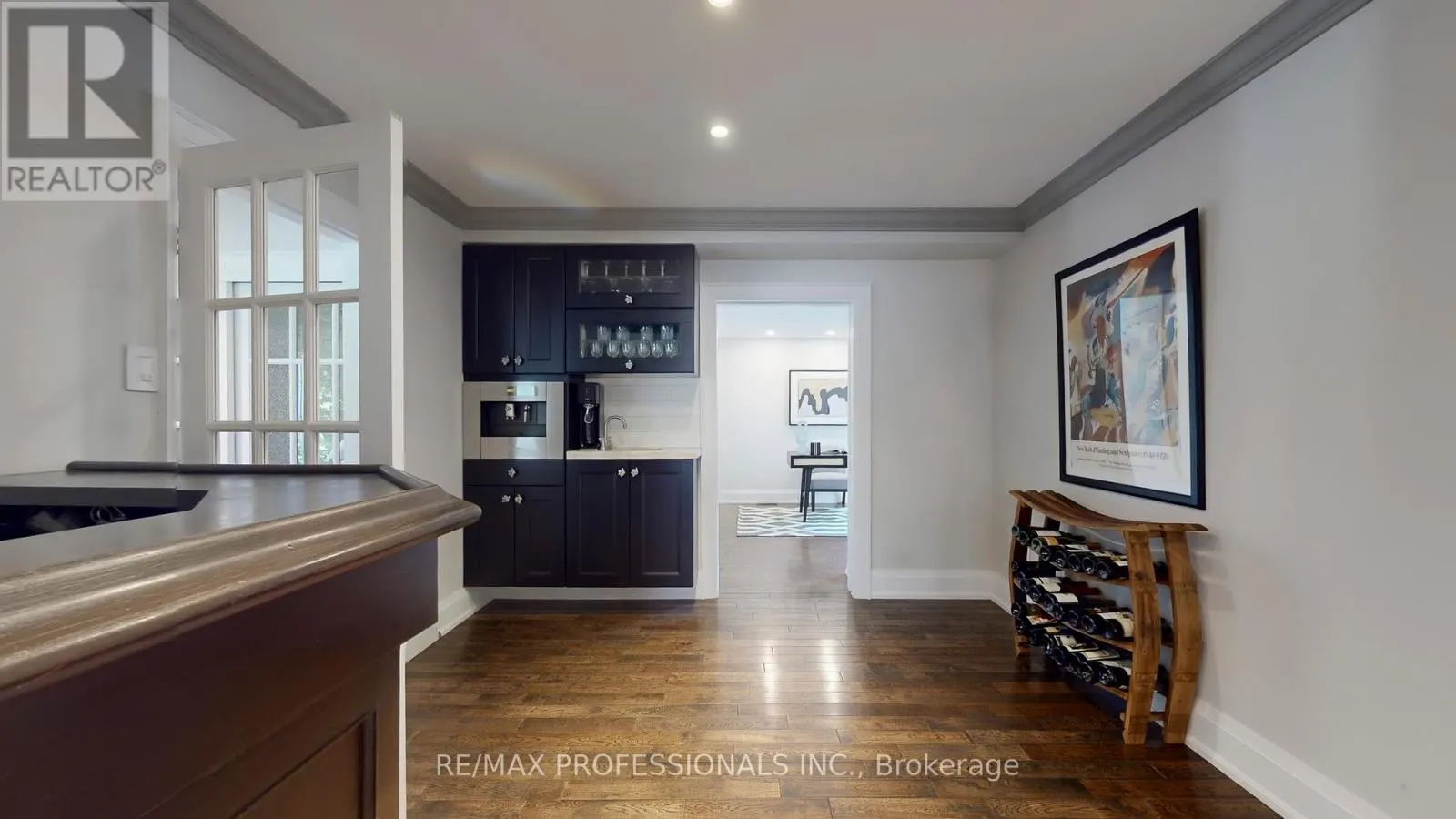5 GRASSPOINT CRESCENT