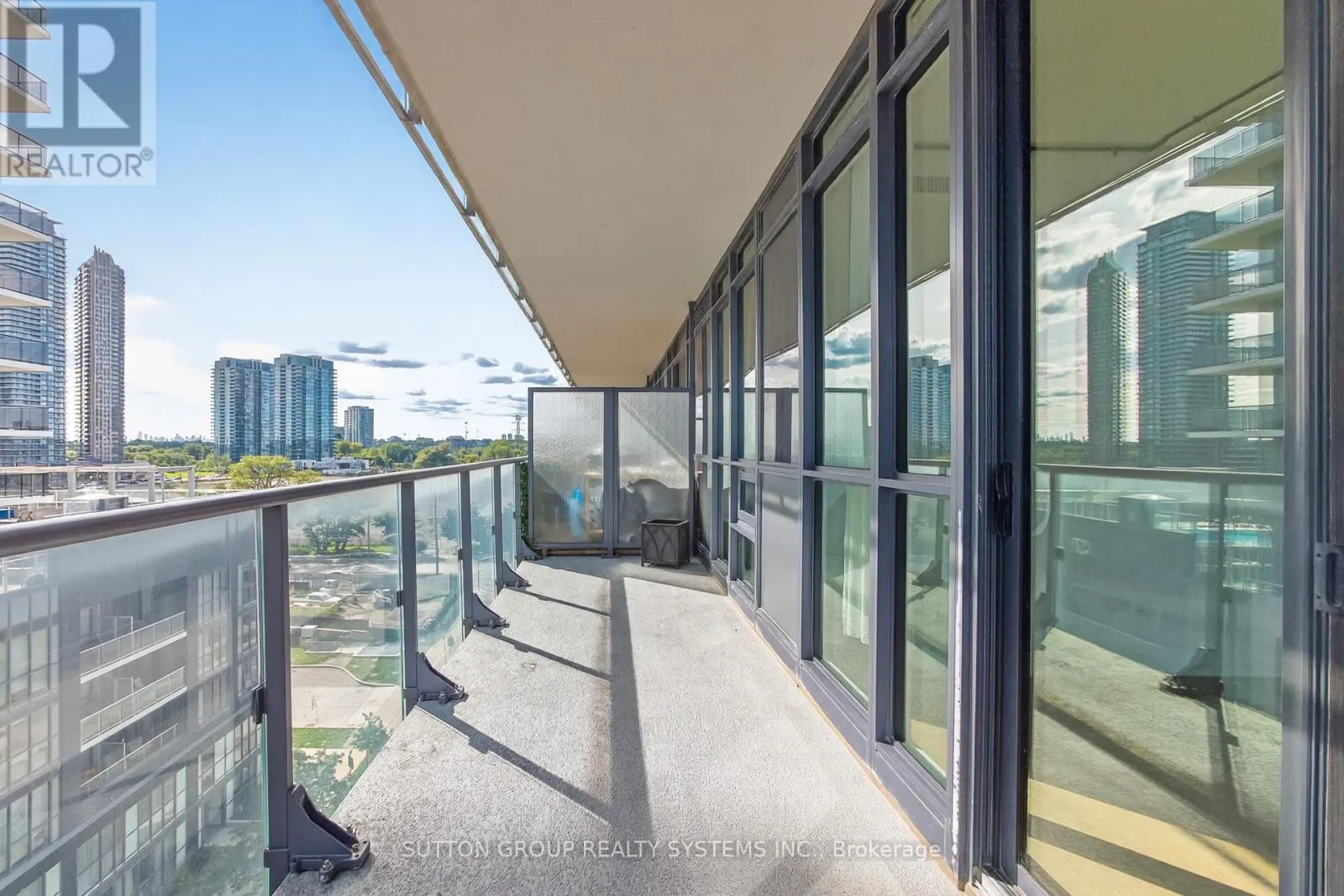 815 - 60 ANNIE CRAIG DRIVE