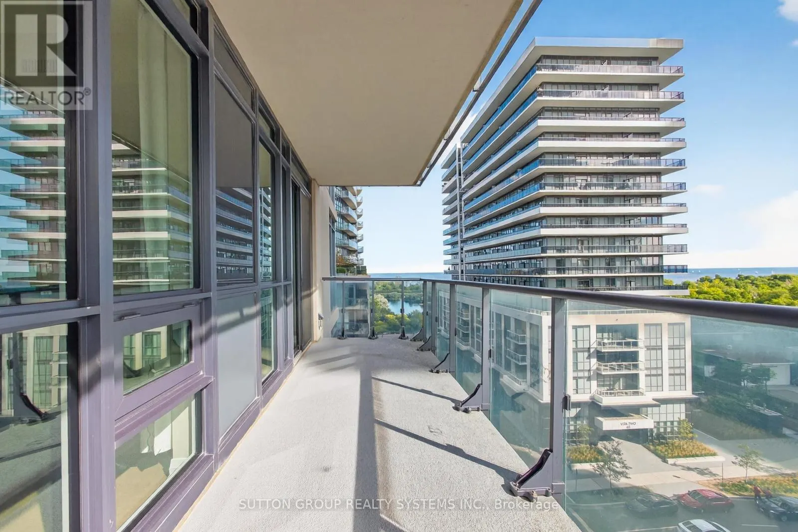 815 - 60 ANNIE CRAIG DRIVE