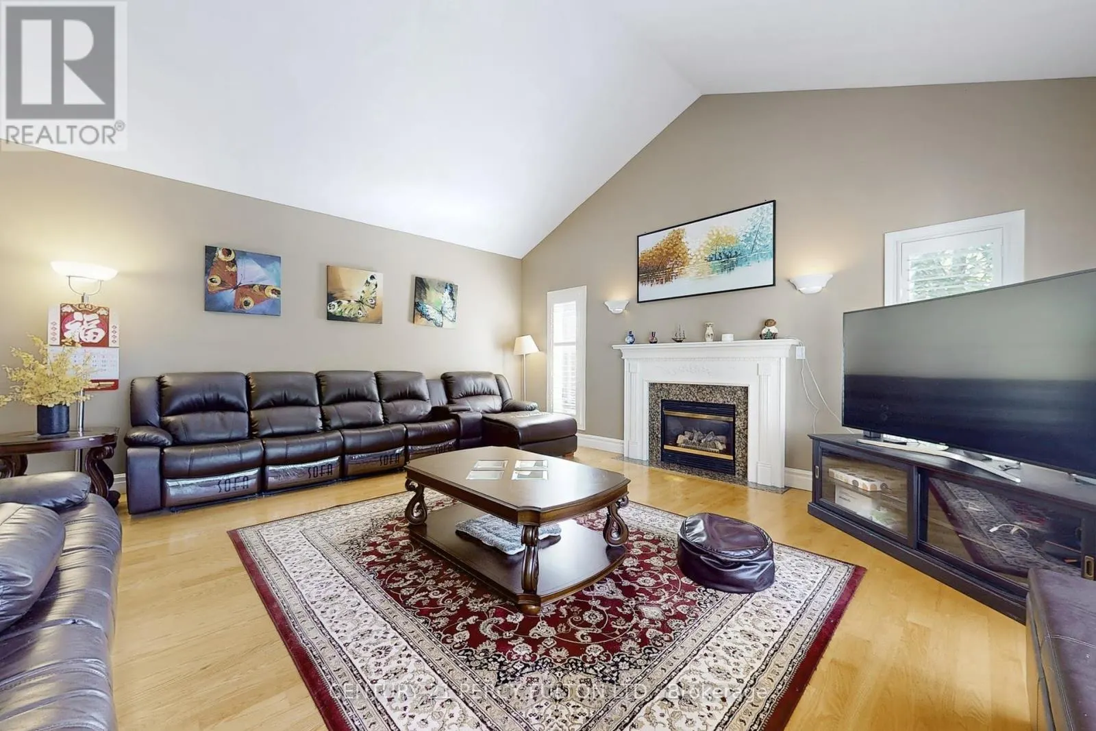 1832 CHESBRO COURT