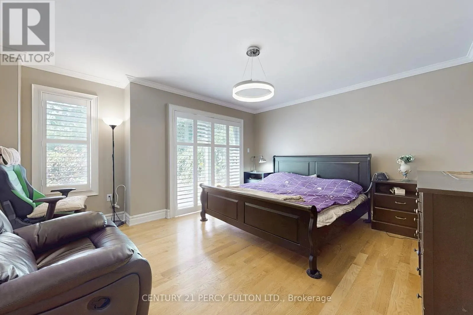 1832 CHESBRO COURT